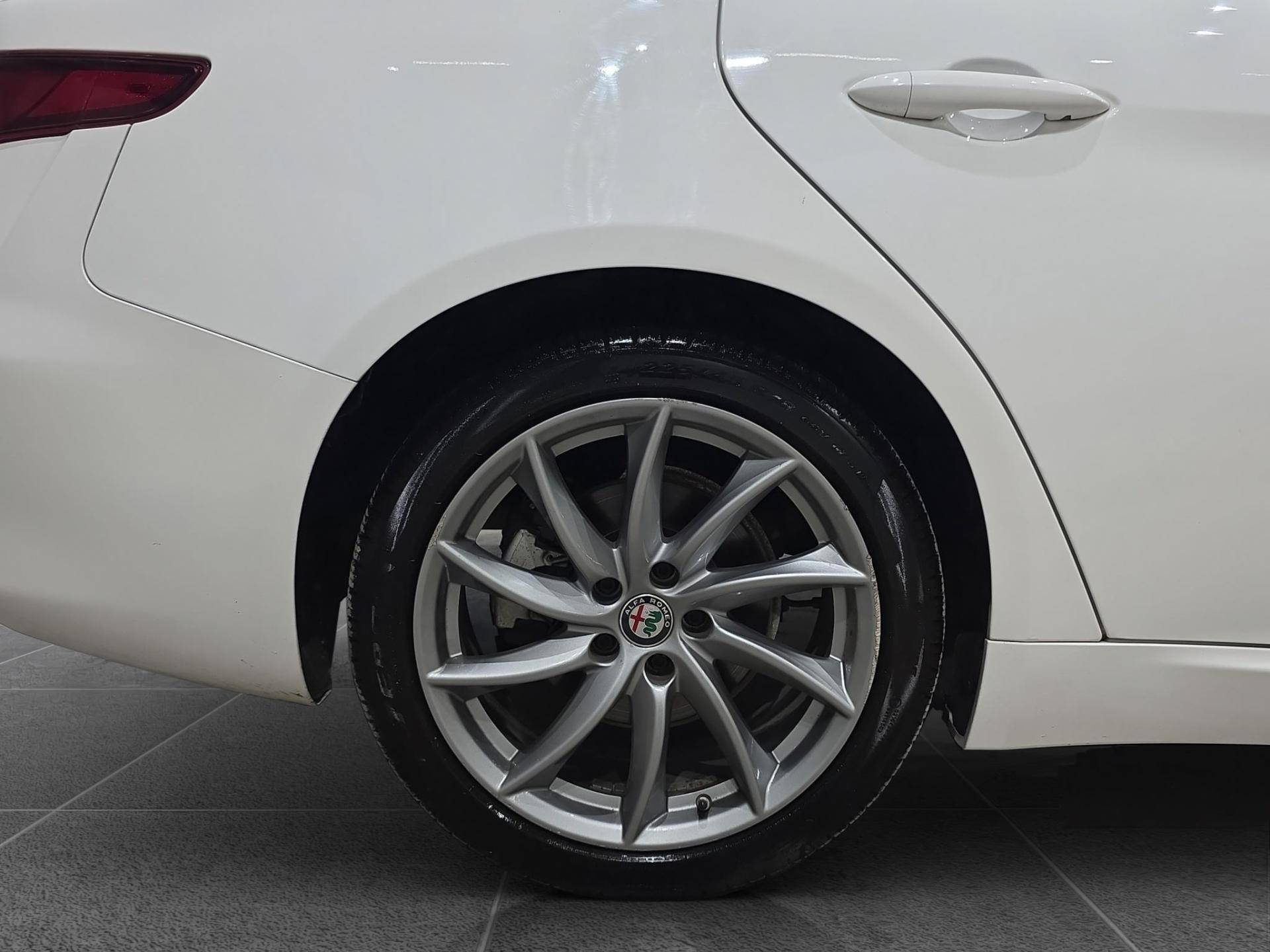ALFA ROMEO GIULIA Giulia 2.2 t Sprint 160cv auto usata in pronta consegna - Brandini