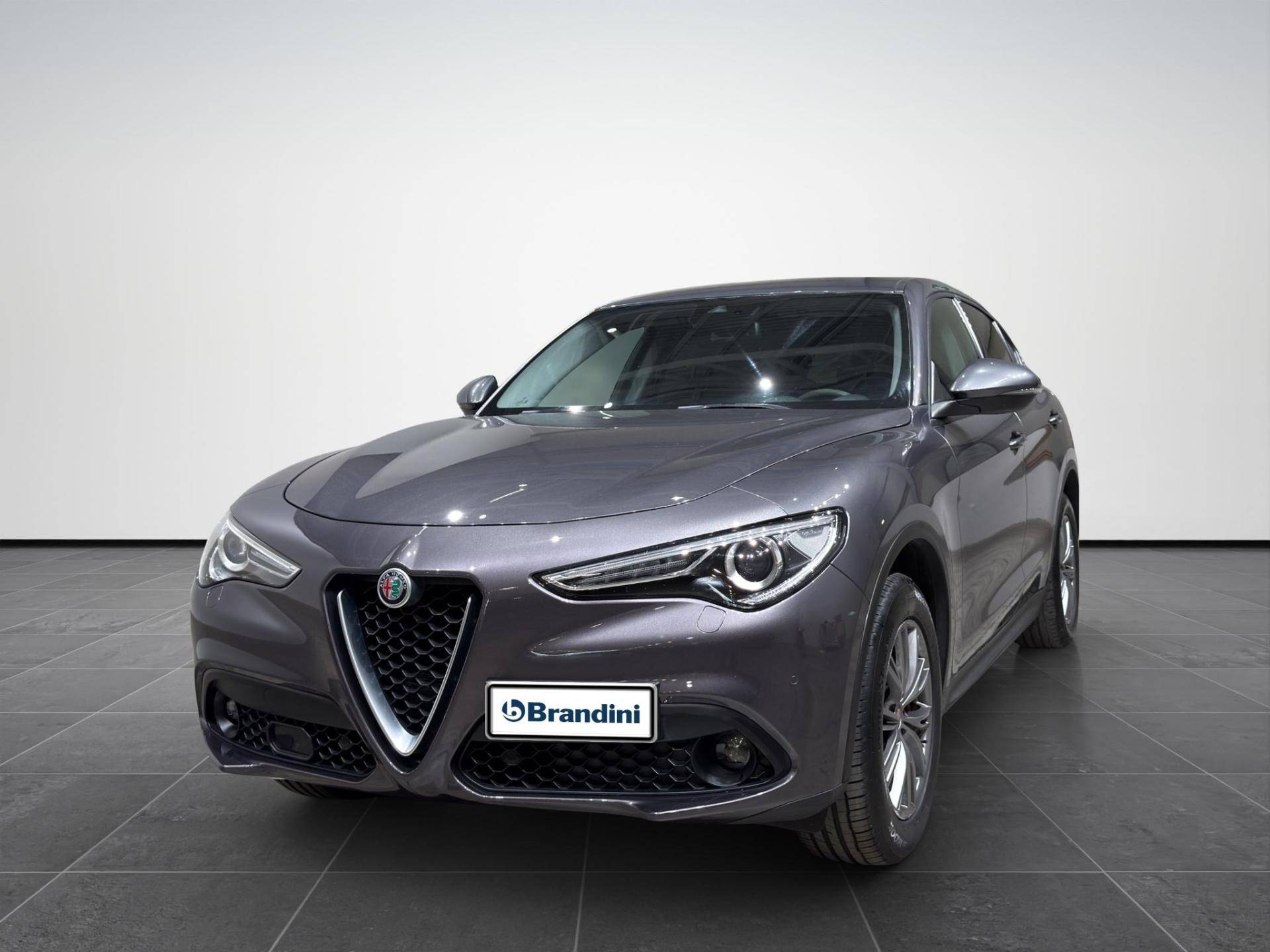 ALFA ROMEO Stelvio Stelvio 2.2 t Executive Q4 210cv auto usata in pronta consegna - Brandini