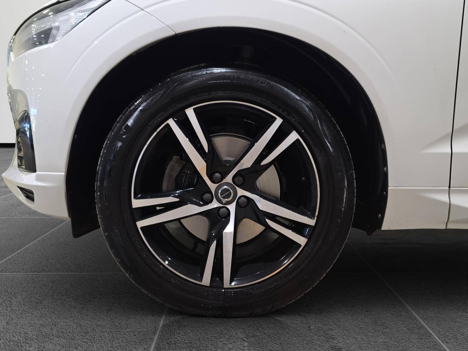 VOLVO XC60 XC60 2.0 D4 R-Design awd geartronic my18 usata in pronta consegna - Brandini