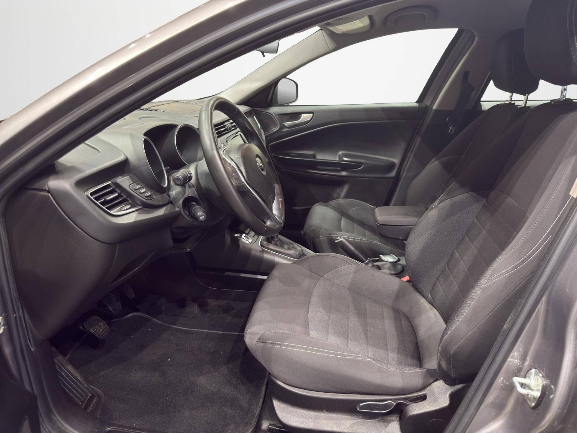 Auto Venduta - ALFA ROMEO Giulietta Giulietta 1.6 jtdm Super 120cv usata in pronta consegna - Brandini