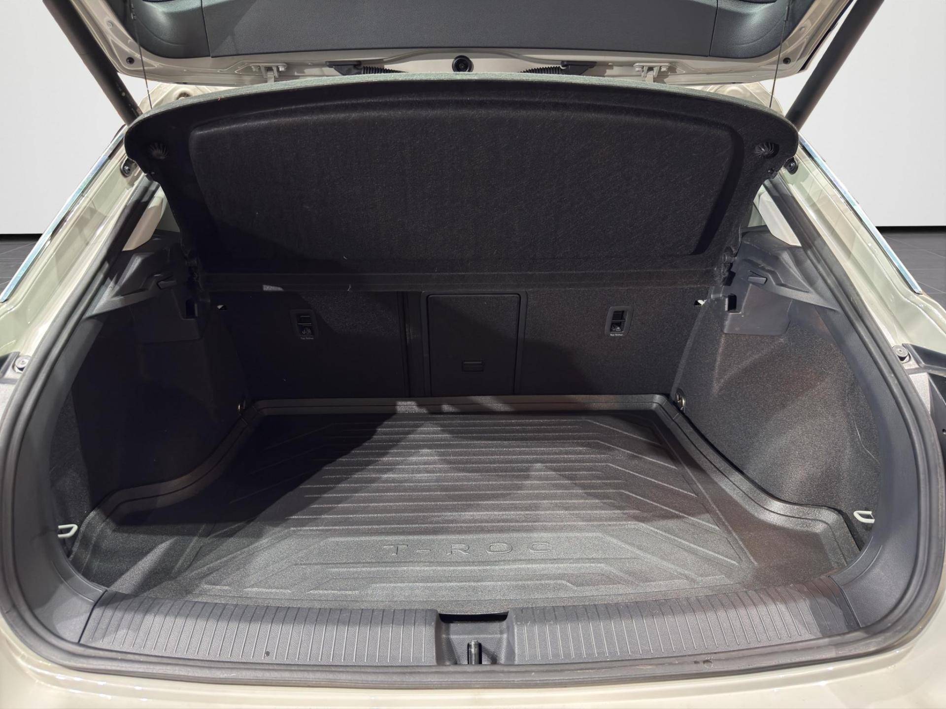 VOLKSWAGEN T-Roc T-Roc 2.0 tdi scr Life 115cv usata in pronta consegna - Brandini