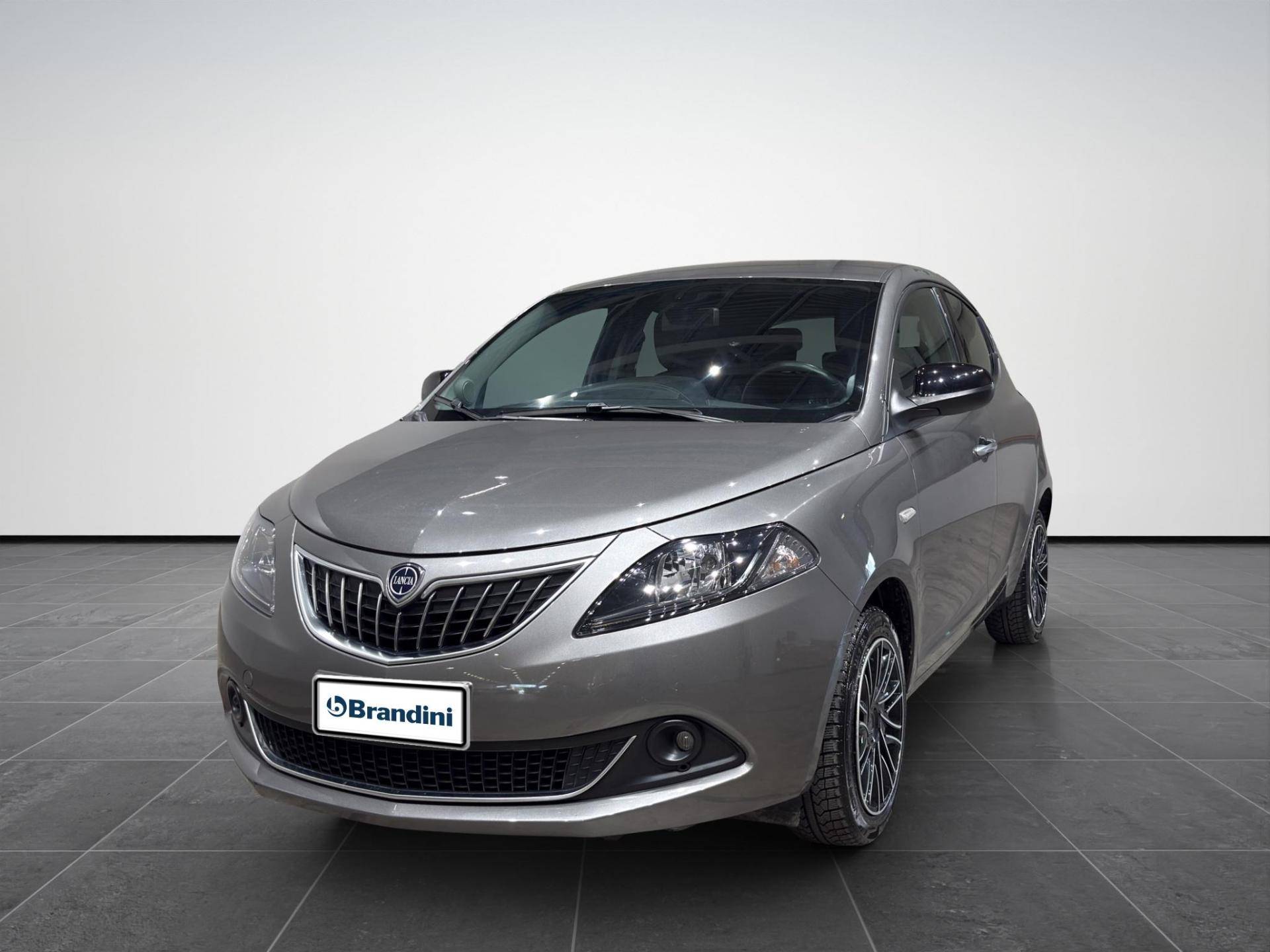 LANCIA Ypsilon Ypsilon 1.0 firefly hybrid Gold s&s 70cv 5p.ti usata in pronta consegna - Brandini