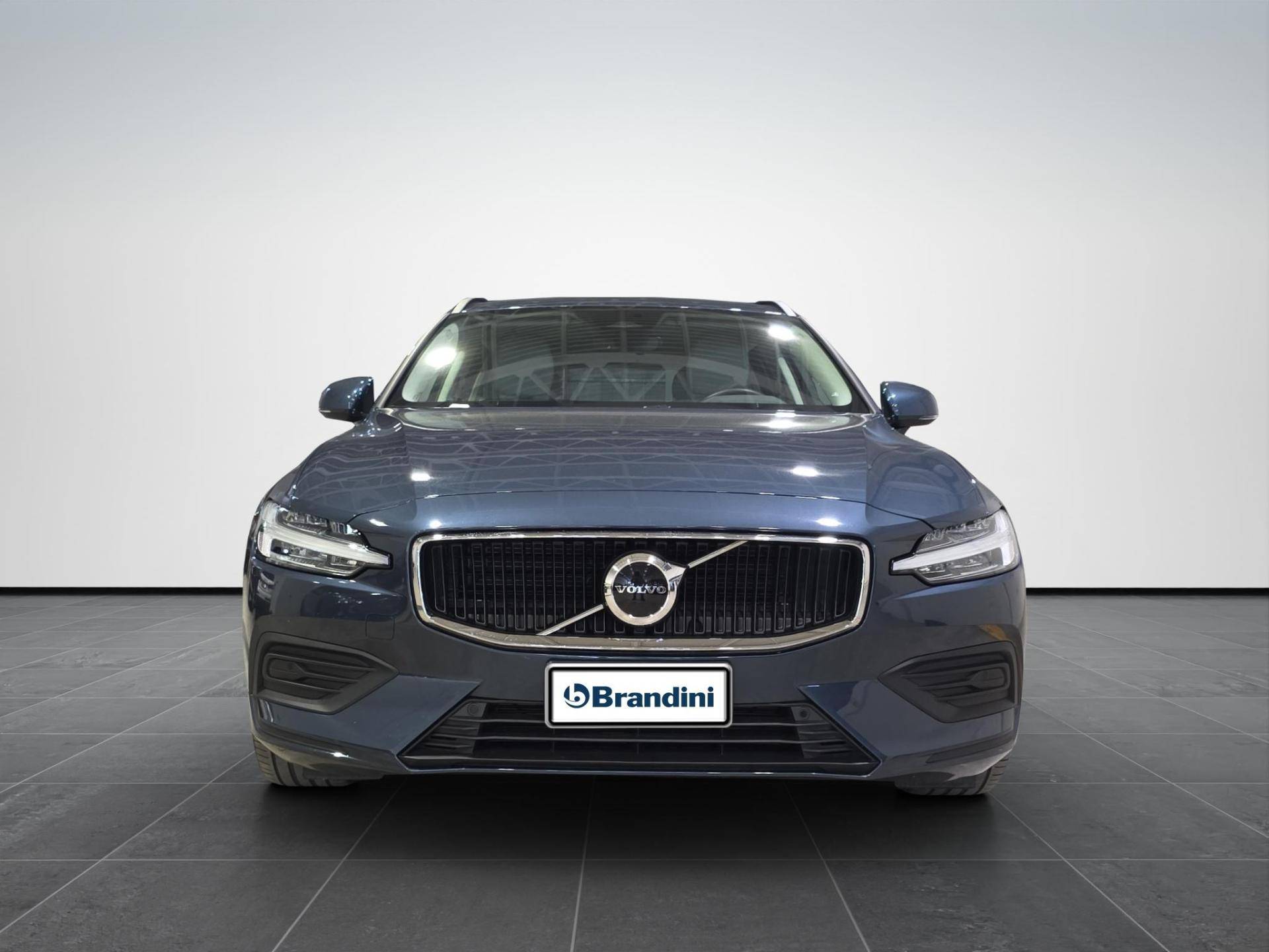 VOLVO V60 V60 2.0 b4 Core auto usata in pronta consegna - Brandini