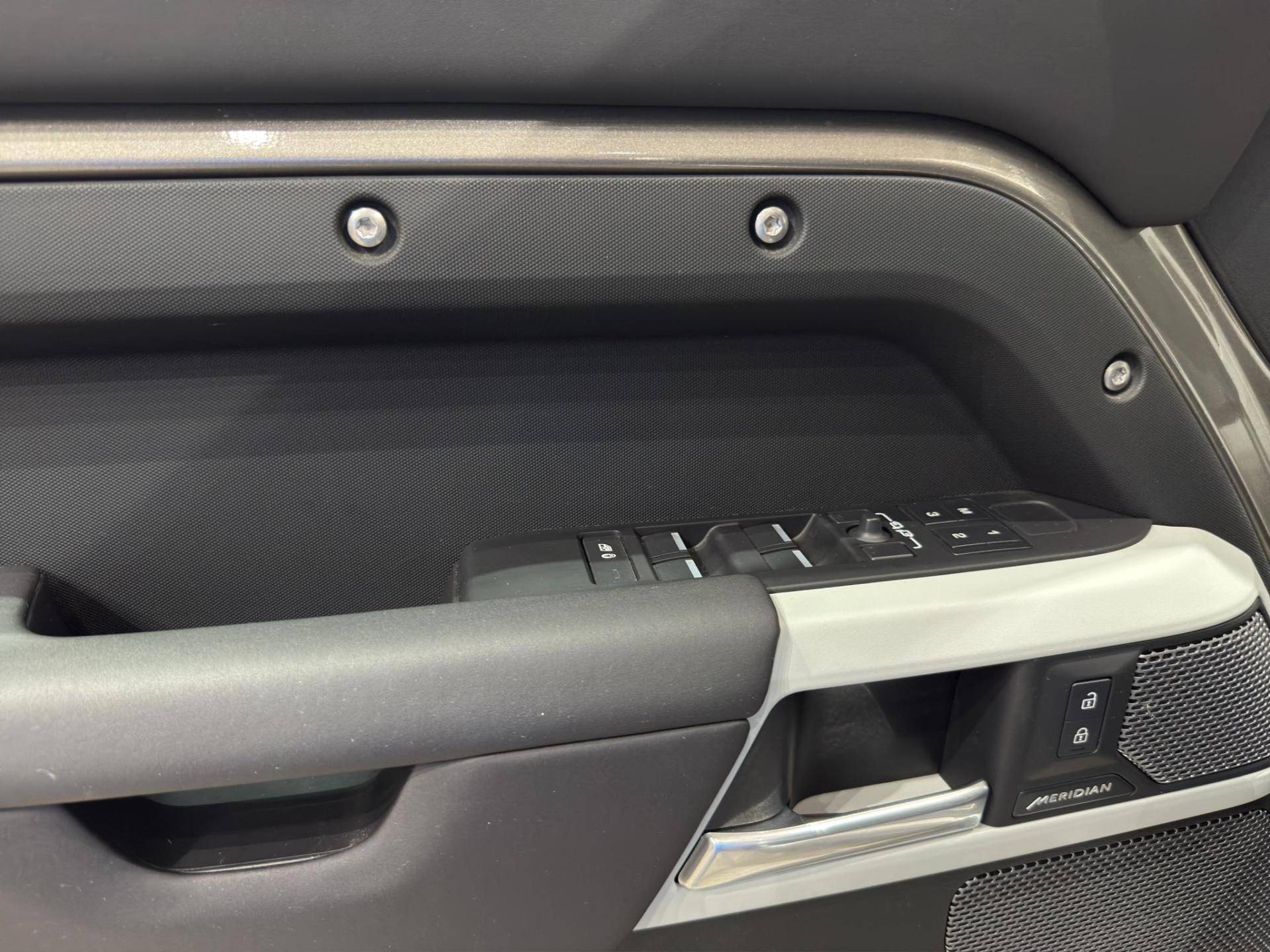 LAND ROVER Defender Defender 110 3.0d i6 mhev XS Edition awd 250cv auto usata in pronta consegna - Brandini
