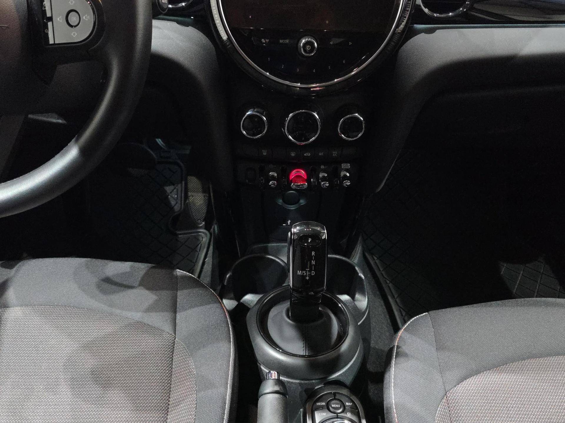 MINI Mini Mini 5p 1.5 Cooper Classic auto usata in pronta consegna - Brandini