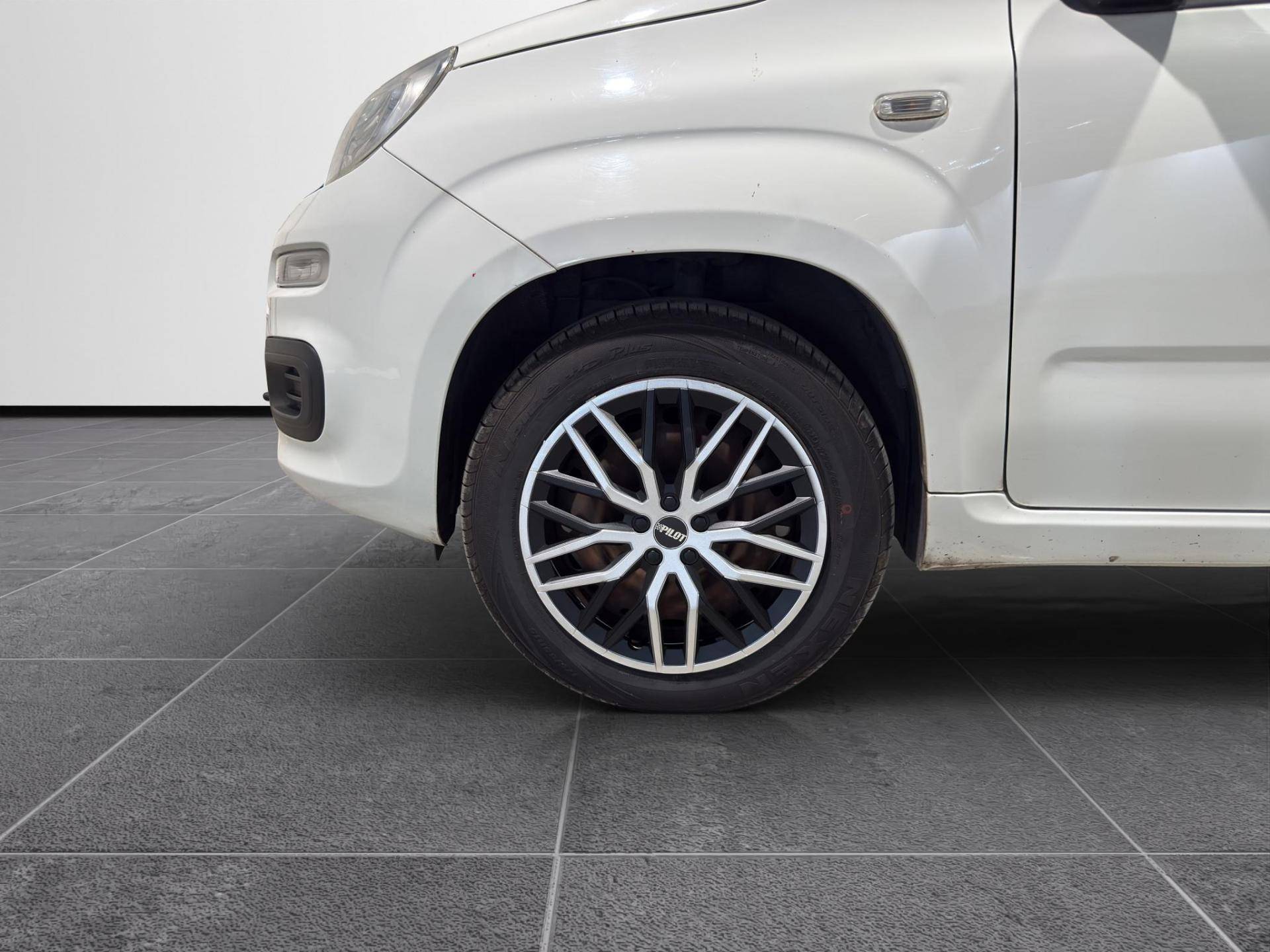 Auto Venduta - FIAT Panda Panda 0.9 t.air t. natural power Lounge 80cv E6 usata in pronta consegna - Brandini