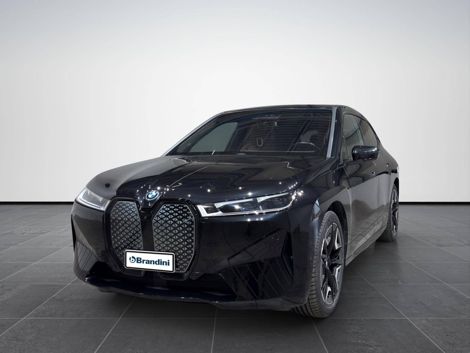 BMW iX iX xdrive50 pacchetto sportivo usata in pronta consegna - Brandini