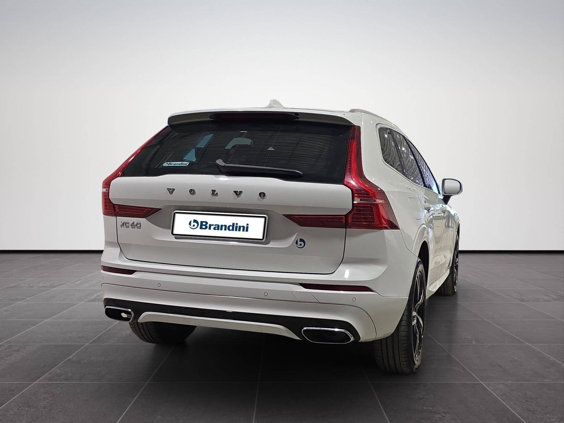 VOLVO XC60 XC60 2.0 D4 R-Design awd geartronic my18 usata in pronta consegna - Brandini