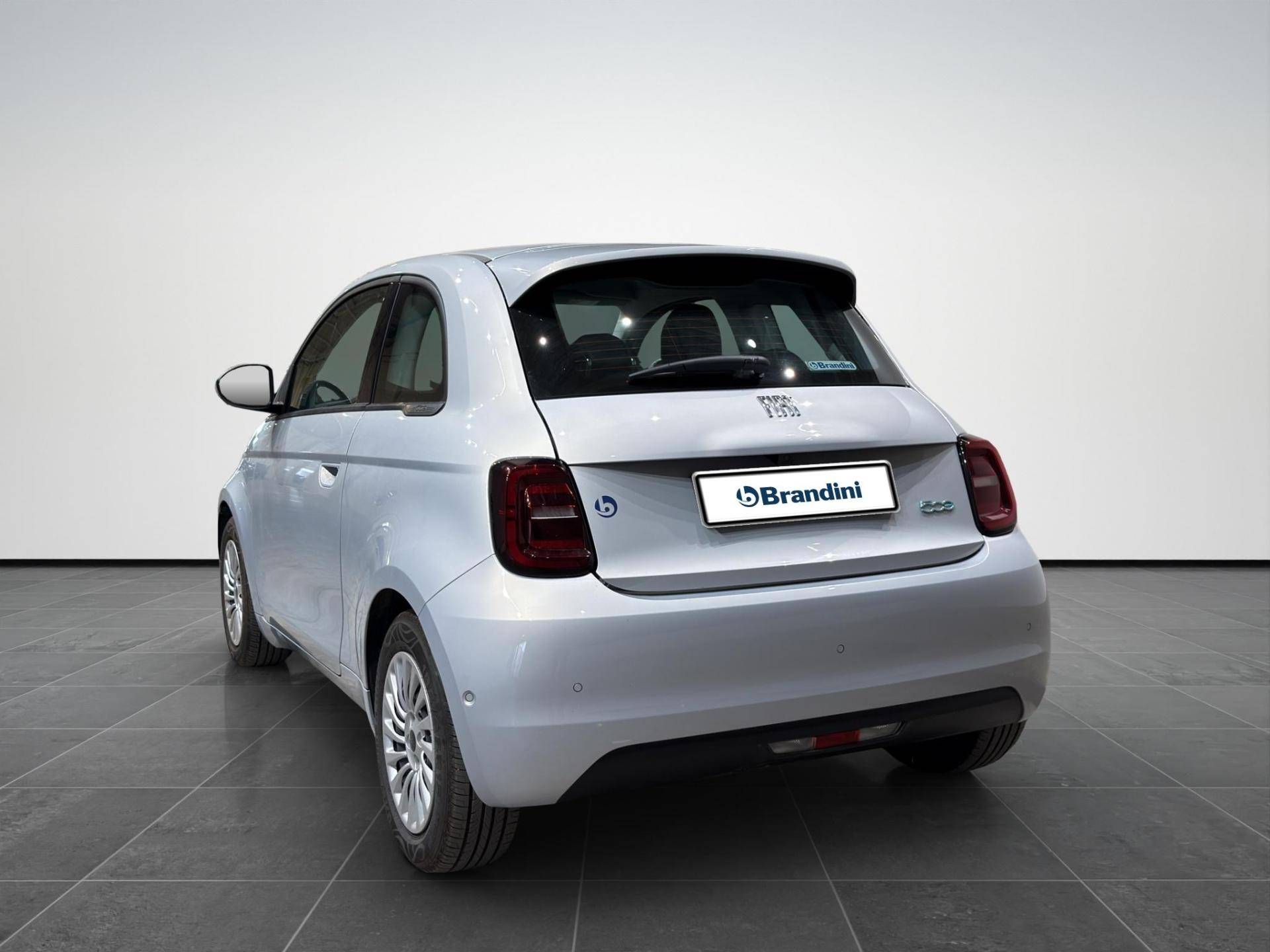 FIAT 500e 500e 42 kWh Entry Pack Tech usata in pronta consegna - Brandini