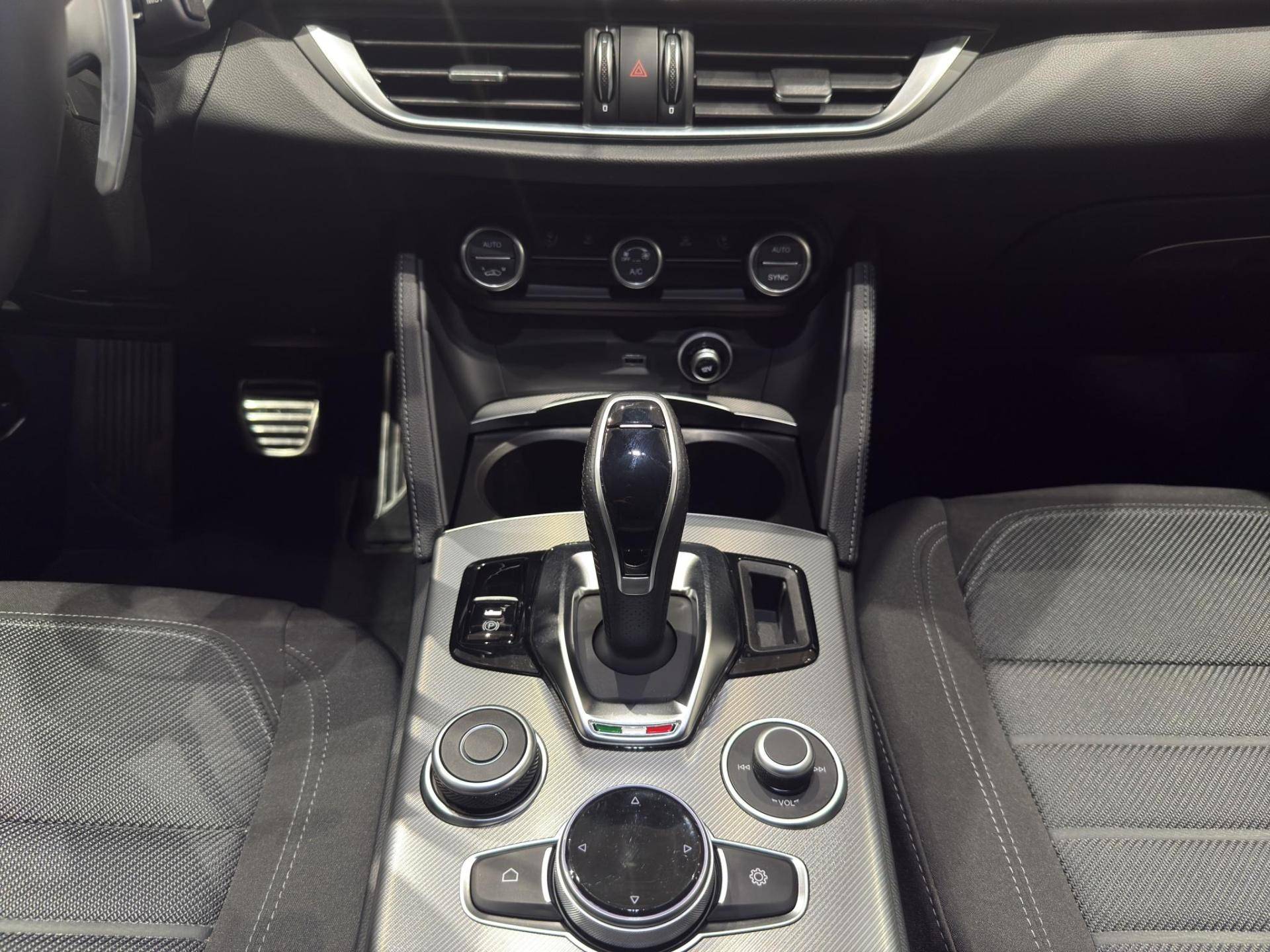 ALFA ROMEO Stelvio Stelvio 2.2 t Sprint Q4 210cv auto usata in pronta consegna - Brandini