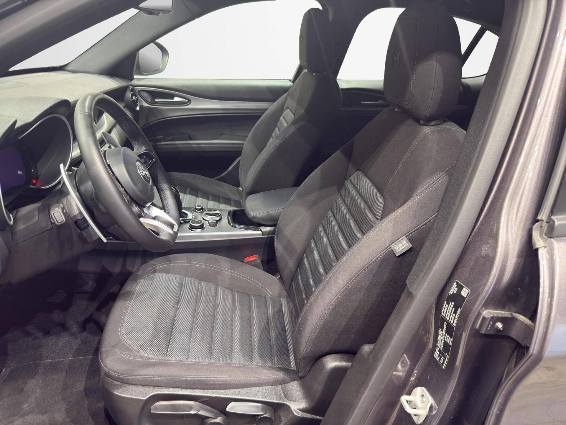 ALFA ROMEO Stelvio Stelvio 2.2 t Sprint Q4 210cv auto usata in pronta consegna - Brandini