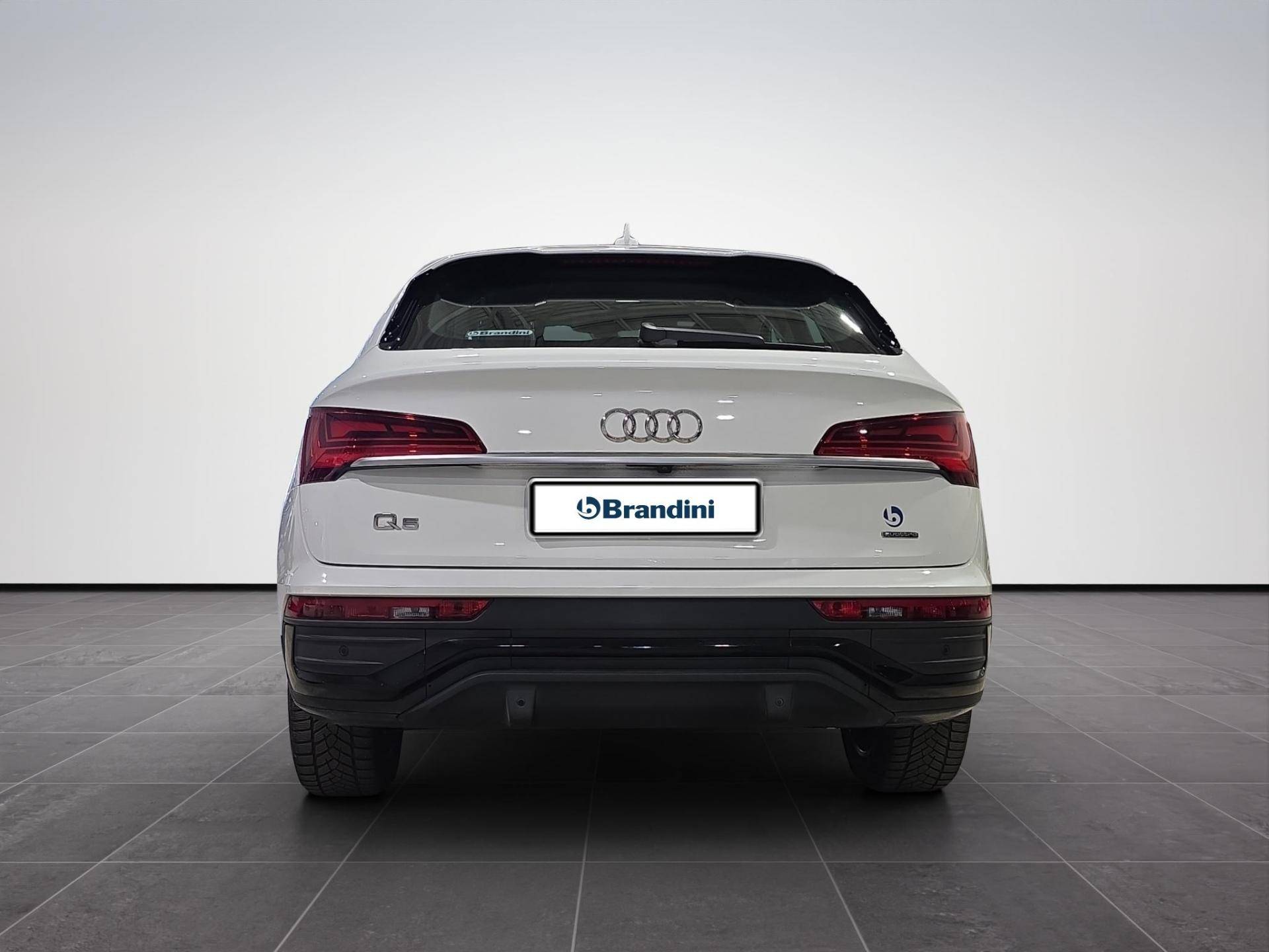 AUDI Q5 Q5 Sportback 40 2.0 tdi mhev 12V Business Advanced quattro s tronic usata in pronta consegna - Brandini