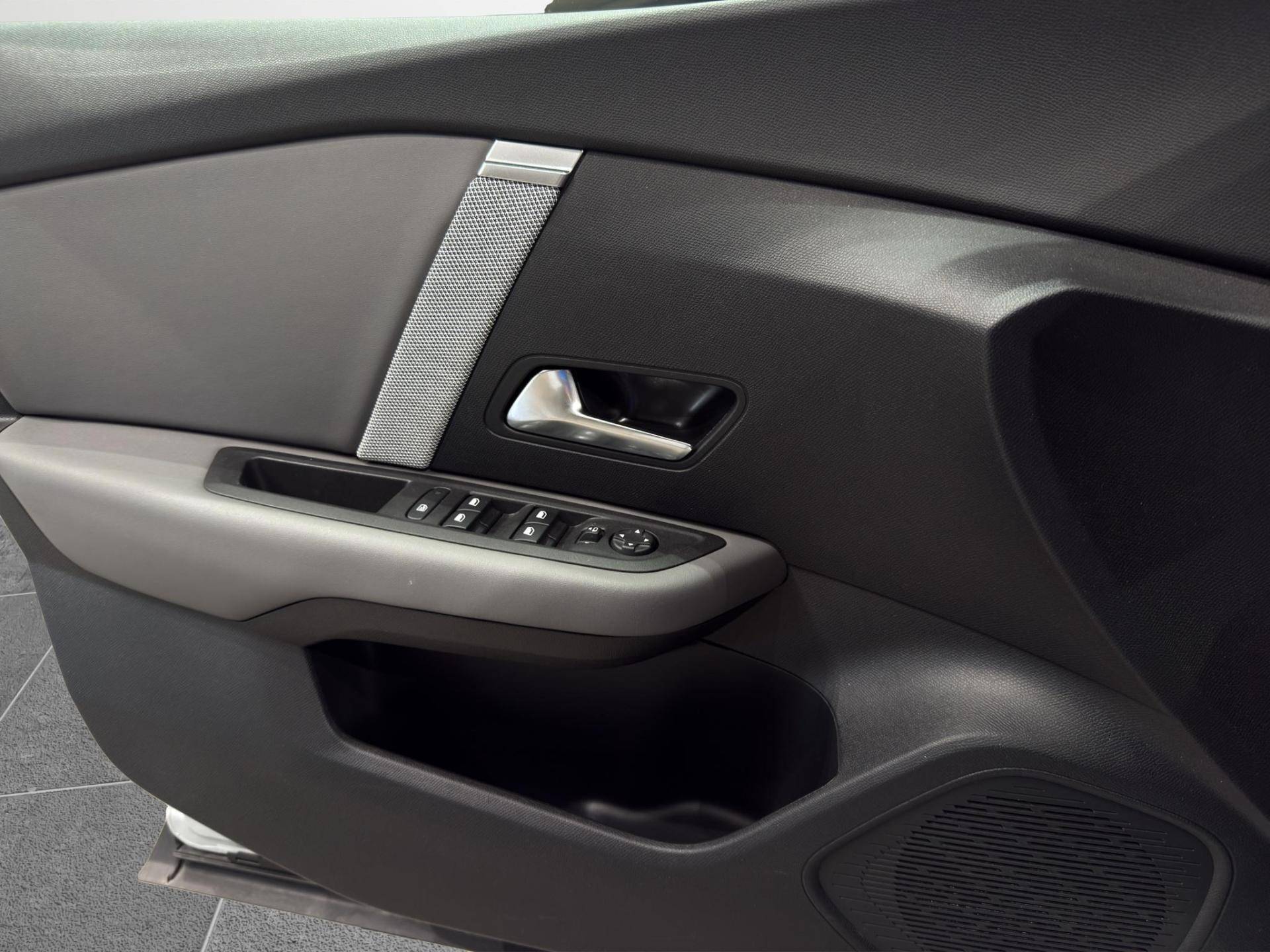 CITROEN C4  hybrid 145 cv  automatico  - collection usata in pronta consegna - Brandini