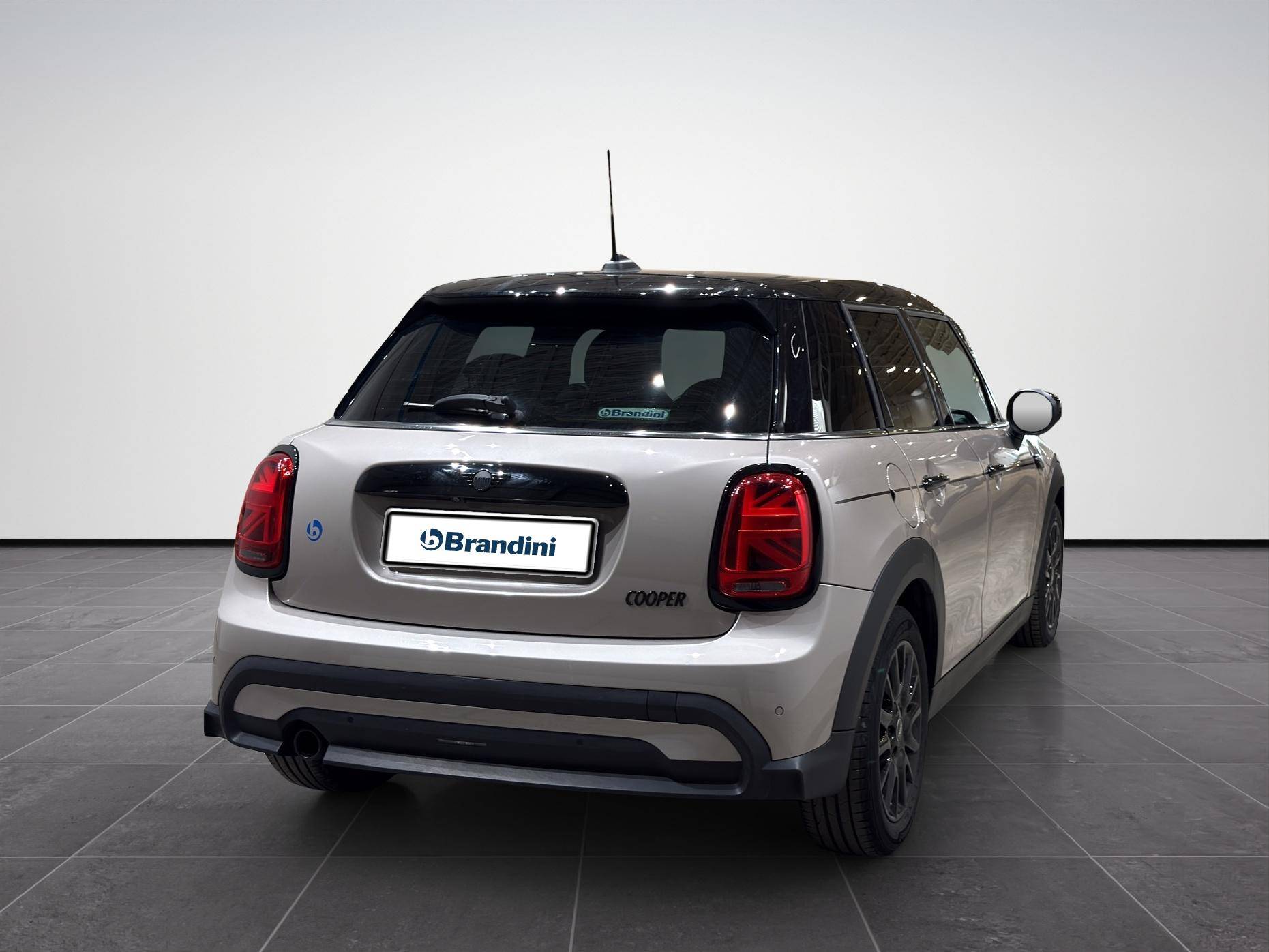 MINI Mini Mini 5p 1.5 Cooper Classic auto usata in pronta consegna - Brandini