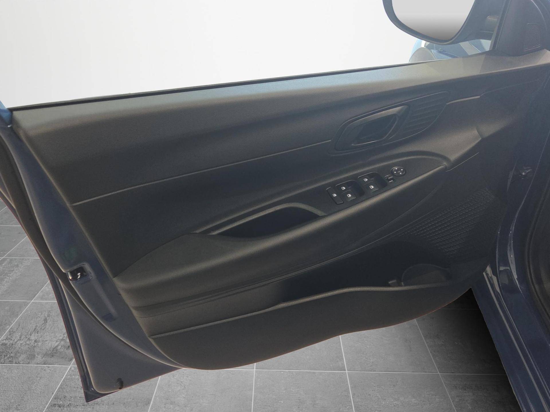 Auto Venduta - HYUNDAI I20 i20 1.0 t-gdi Connectline 90cv dct usata in pronta consegna - Brandini