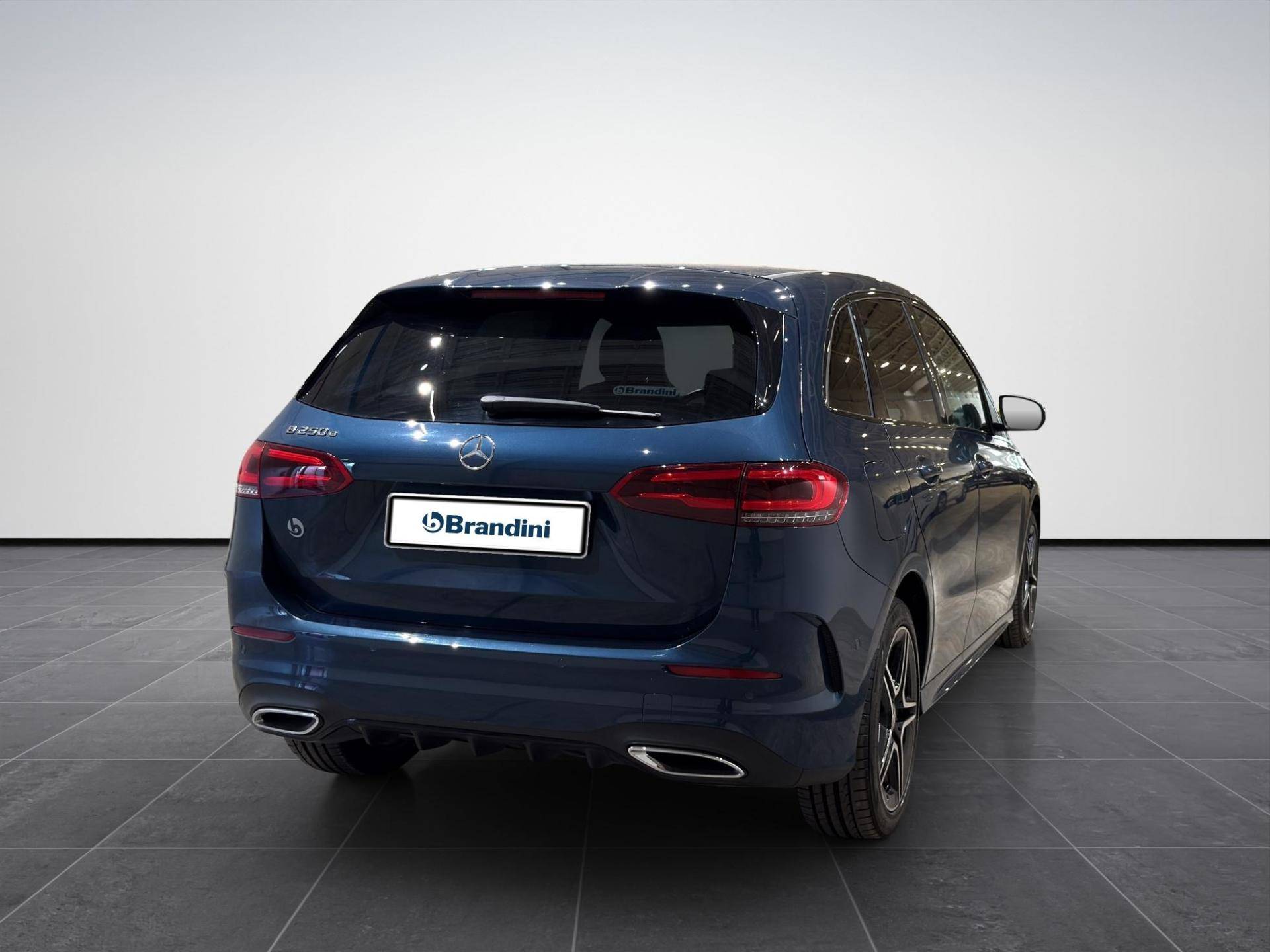 MERCEDES Classe B B 250 e plug-in hybrid(e-eq-power) Premium auto usata in pronta consegna - Brandini