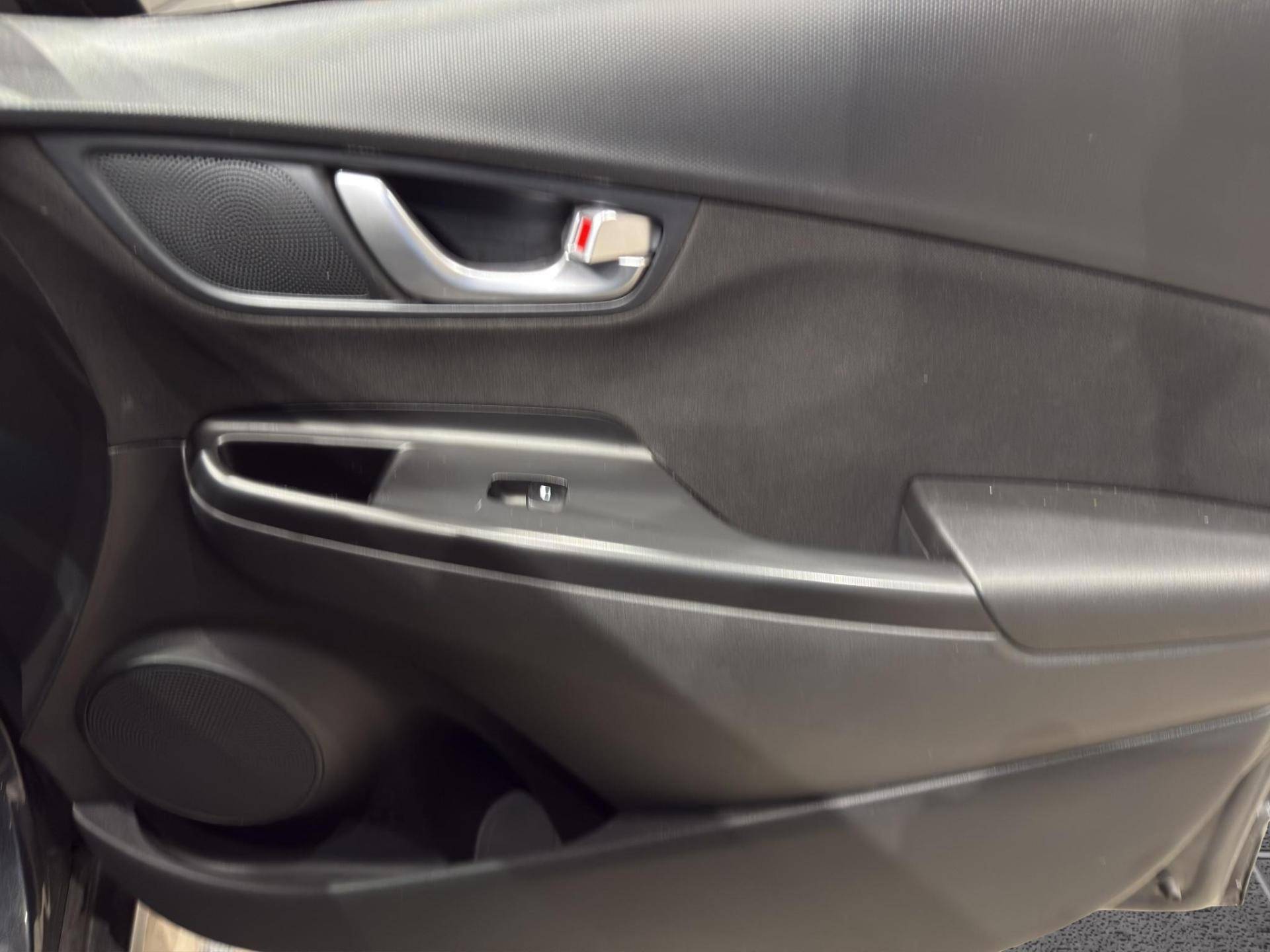 HYUNDAI Kona Kona 1.6 gdi hev Xtech 2wd 141cv dct usata in pronta consegna - Brandini