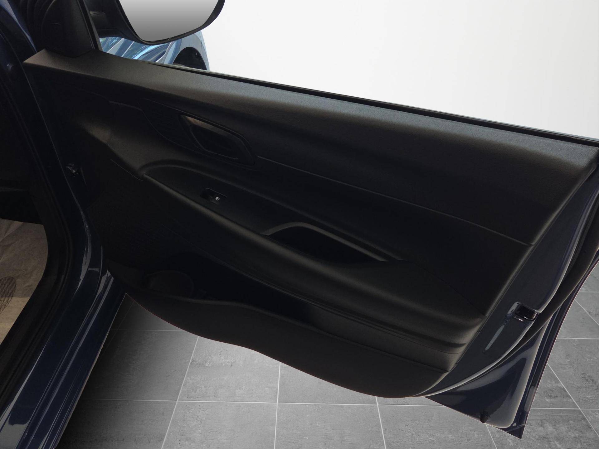 Auto Venduta - HYUNDAI I20 i20 1.0 t-gdi Connectline 90cv dct usata in pronta consegna - Brandini