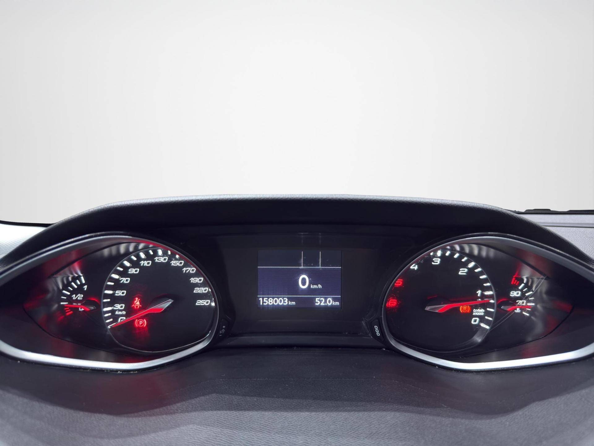 PEUGEOT 308 308 5p 1.5 bluehdi Allure s&s 130cv usata in pronta consegna - Brandini