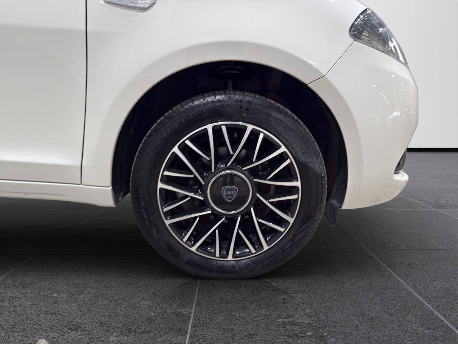 Auto Venduta - LANCIA Ypsilon Ypsilon 1.2 Gold s&s 69cv my19 usata in pronta consegna - Brandini