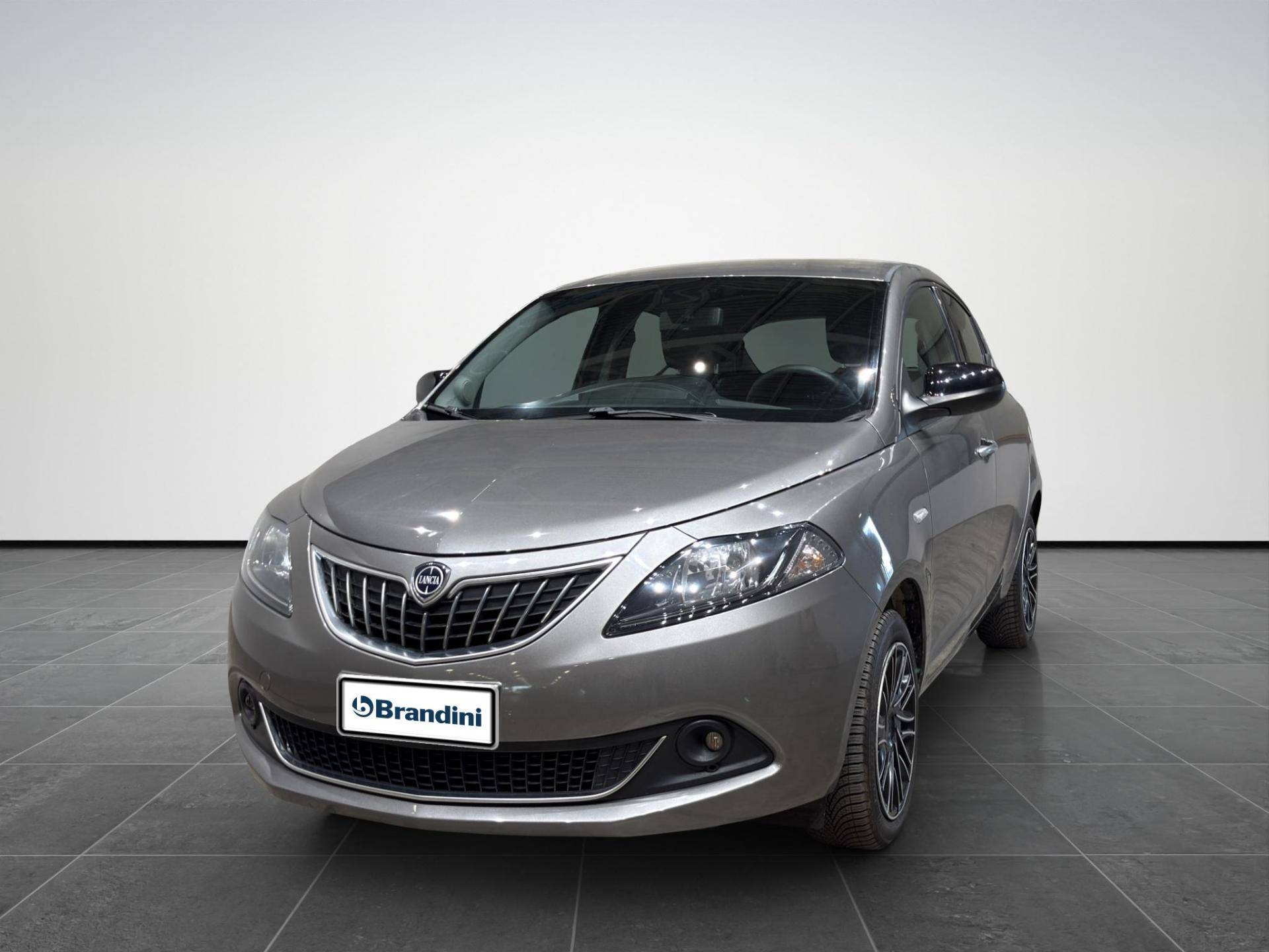 LANCIA Ypsilon Ypsilon 1.0 firefly hybrid Alberta Ferretti s&s 70cv usata in pronta consegna - Brandini