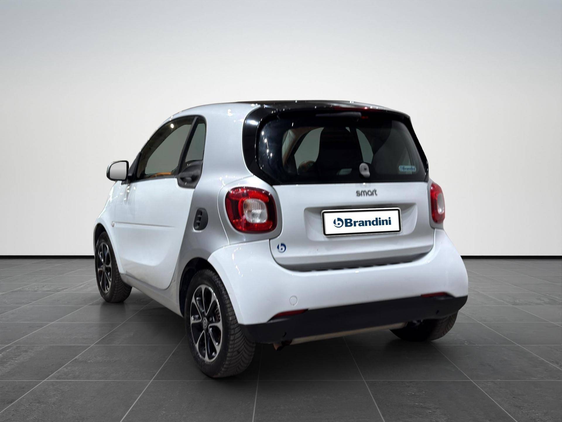 Auto Venduta - SMART Fortwo Fortwo 1.0 Passion 71cv twinamic usata in pronta consegna - Brandini