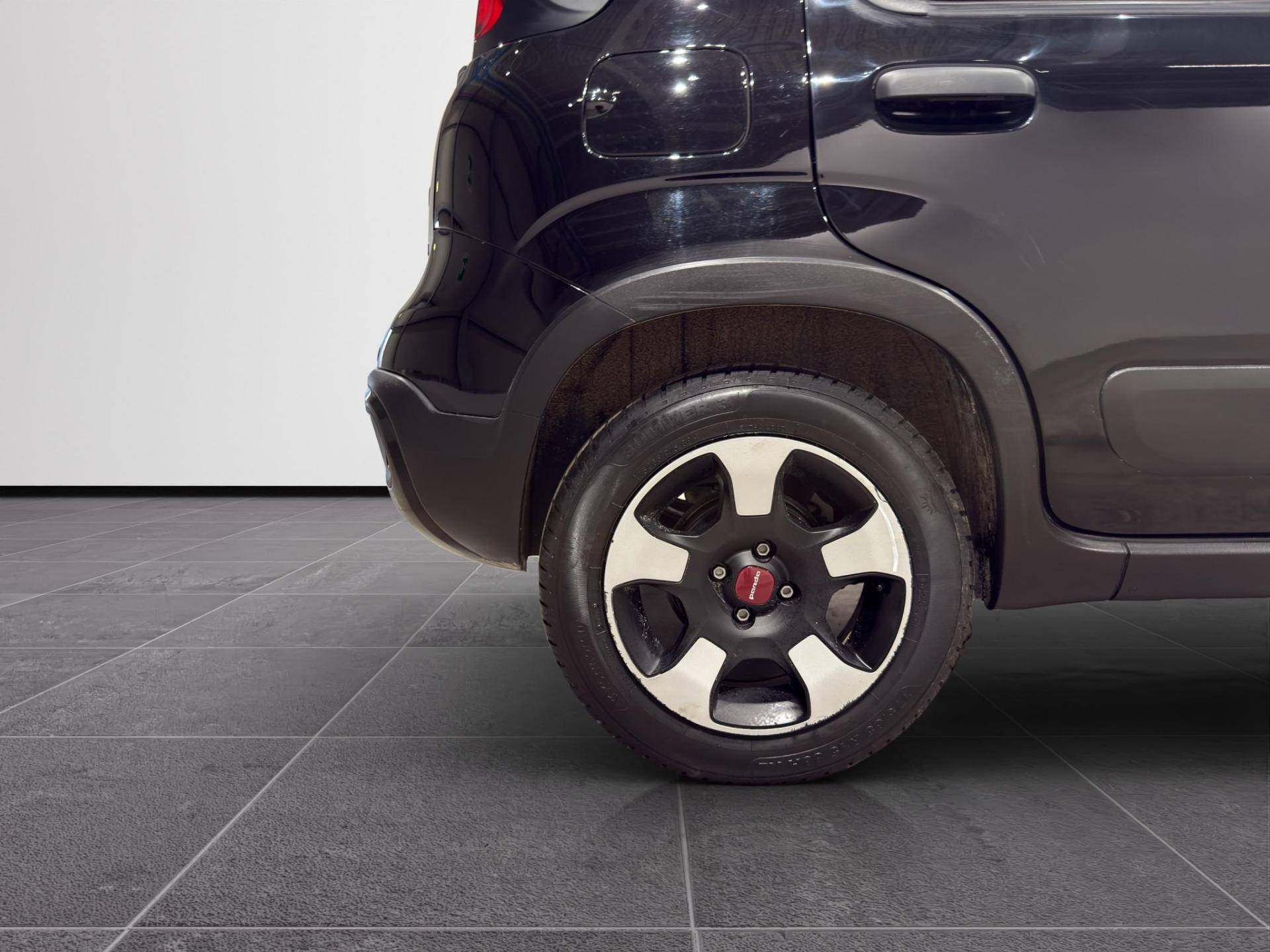 FIAT Panda Panda 1.0 firefly hybrid Cross s&s 70cv 5p.ti usata in pronta consegna - Brandini