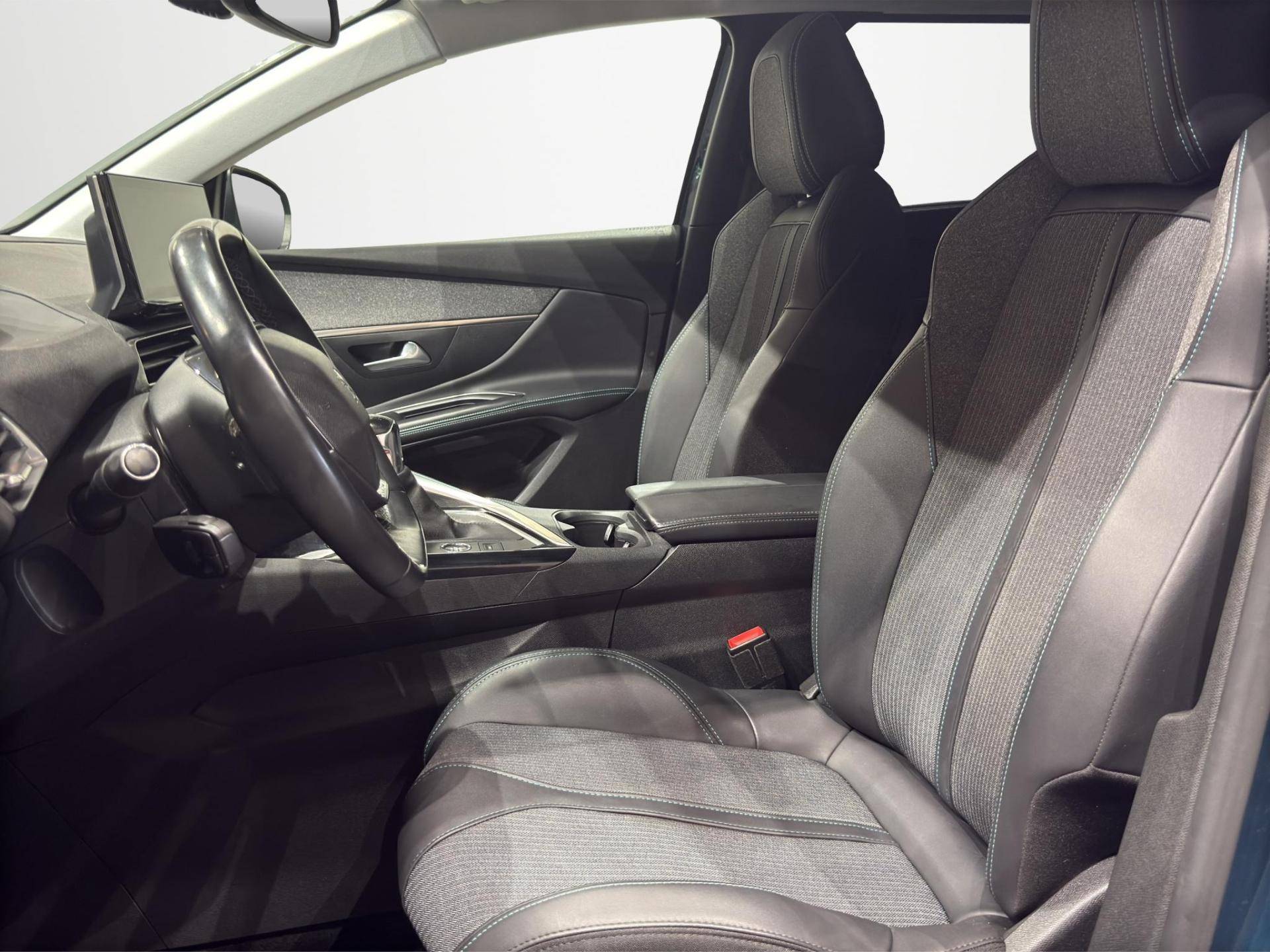 Auto Venduta - PEUGEOT 5008 5008 1.2 puretech t Allure Pack s&s 130cv usata in pronta consegna - Brandini