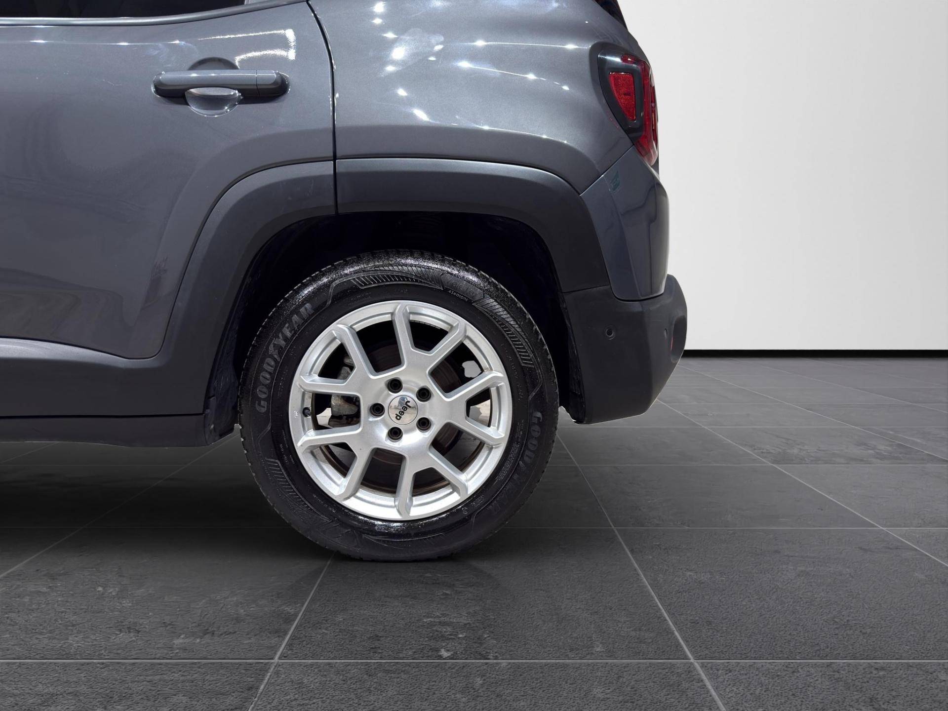 Auto Venduta - JEEP Renegade Renegade 1.5 turbo t4 mhev Limited 2wd 130cv dct usata in pronta consegna - Brandini