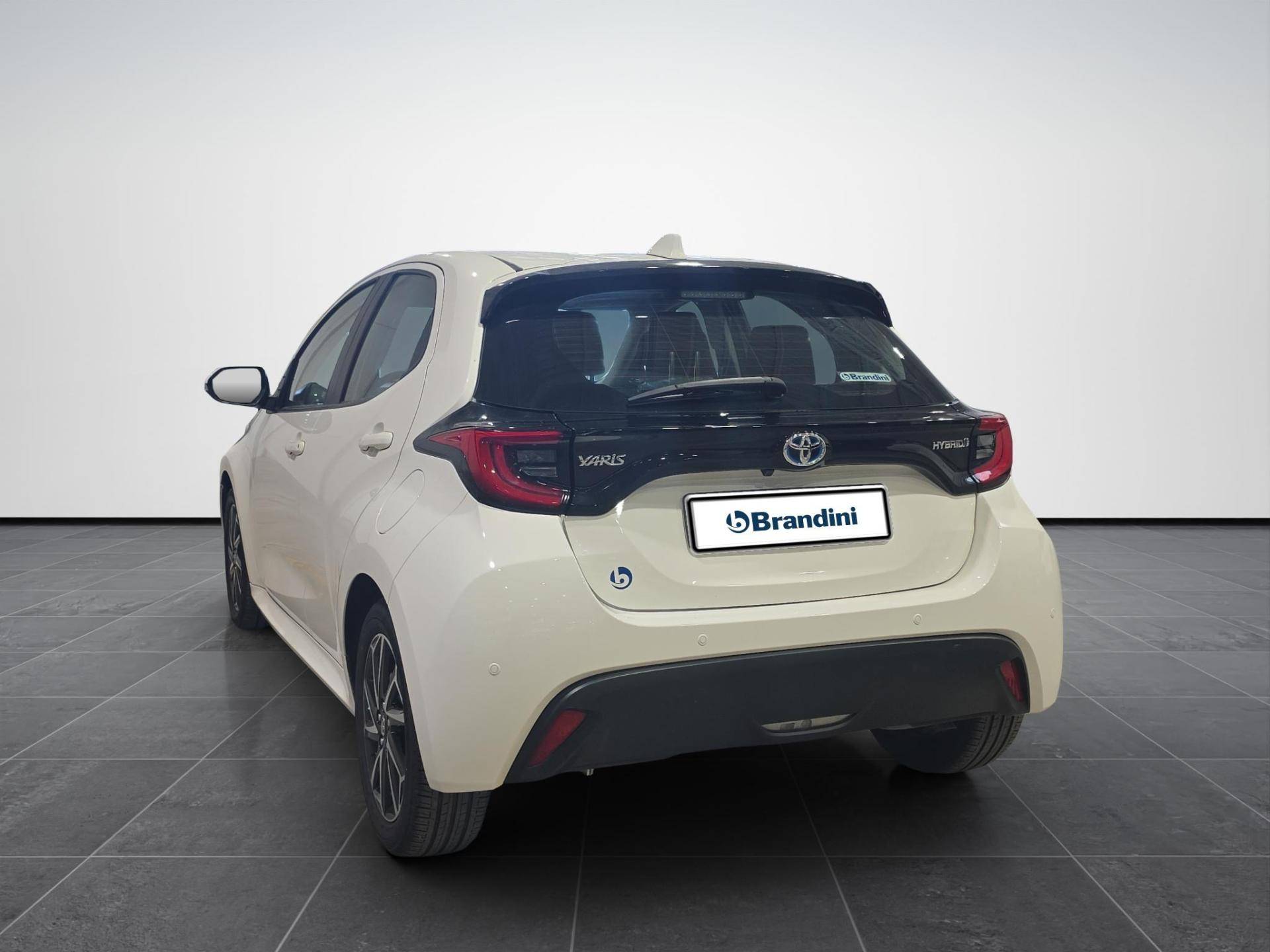 Auto Venduta - TOYOTA Yaris Yaris 1.5h Trend usata in pronta consegna - Brandini