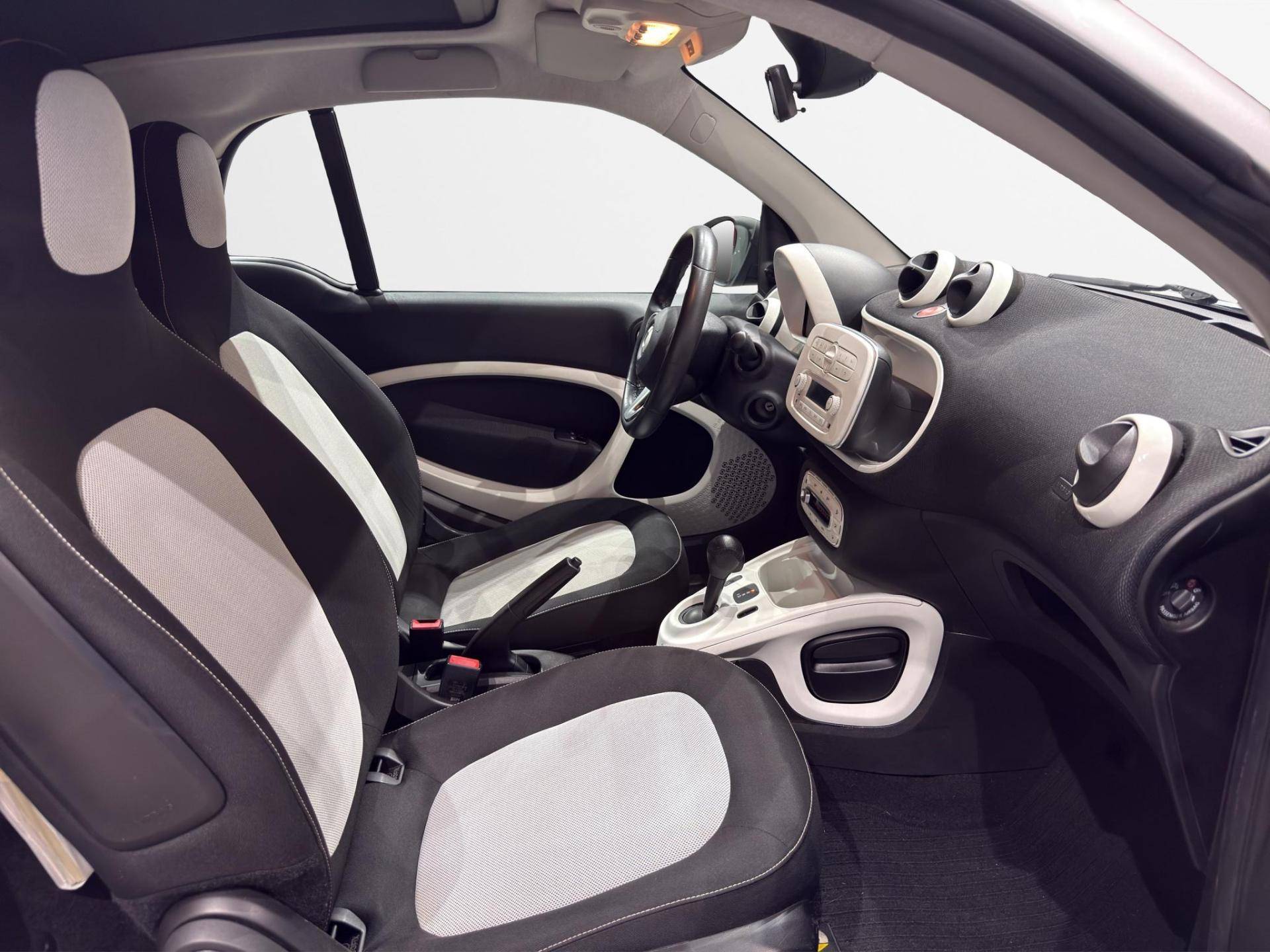 SMART Fortwo Fortwo 1.0 Passion 71cv twinamic usata in pronta consegna - Brandini