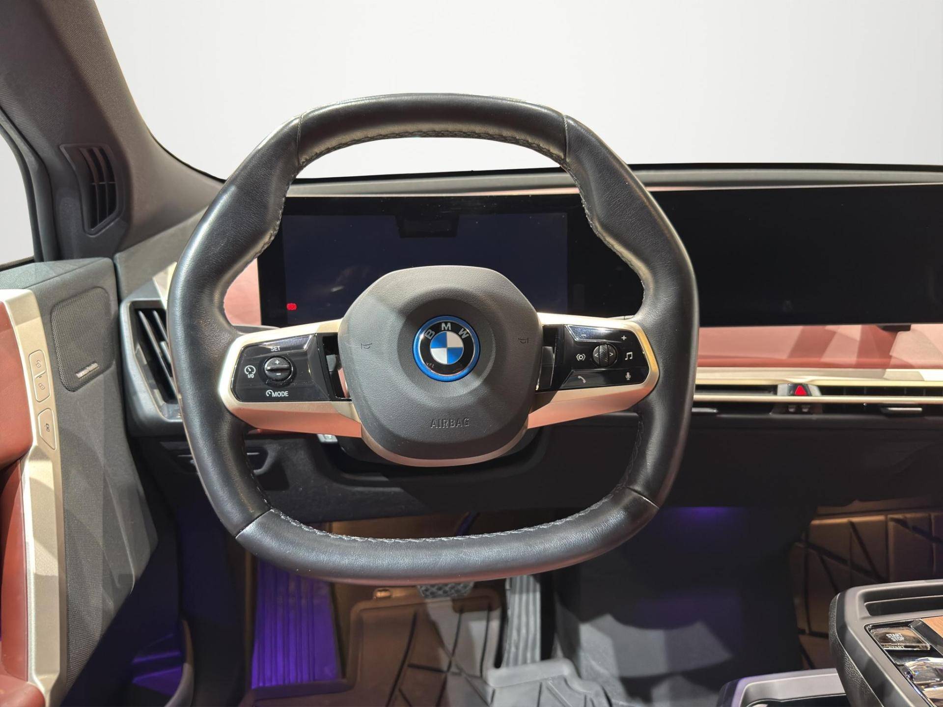 BMW iX iX xdrive50 pacchetto sportivo usata in pronta consegna - Brandini