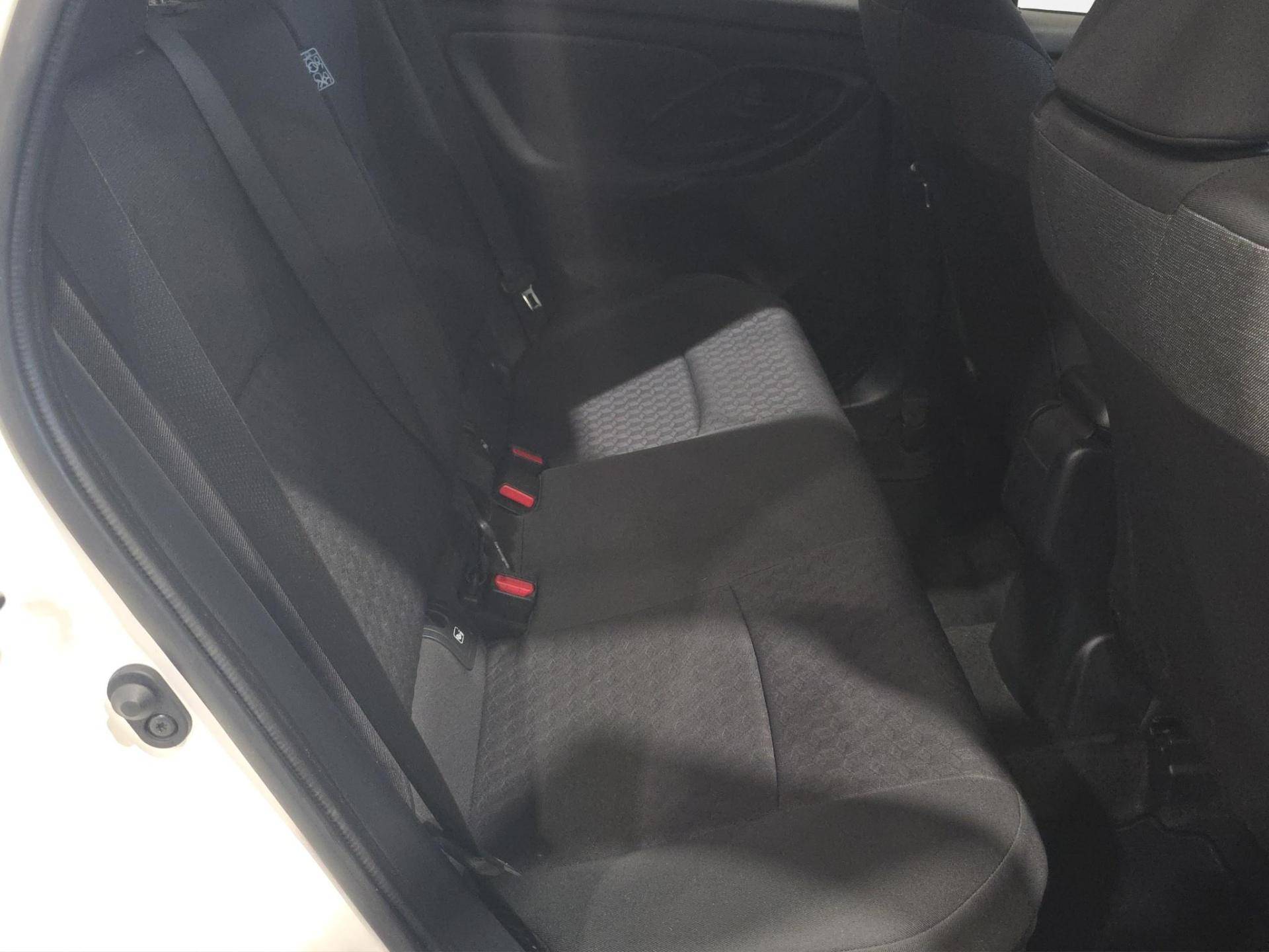 Auto Venduta - TOYOTA Yaris Yaris 1.5h Trend usata in pronta consegna - Brandini