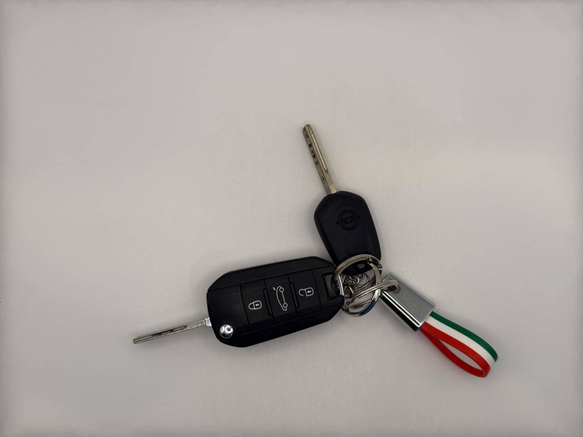 Auto Venduta - OPEL Crossland Crossland 1.2 Edition s&s 110cv usata in pronta consegna - Brandini