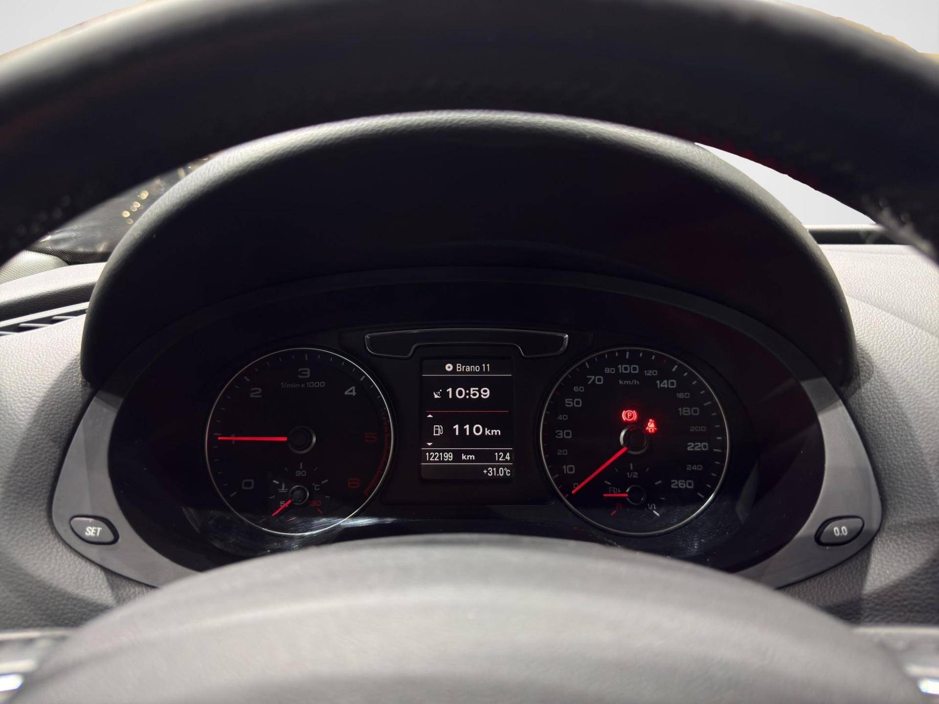 AUDI Q3 Q3 2.0 tdi Business 150cv usata in pronta consegna - Brandini