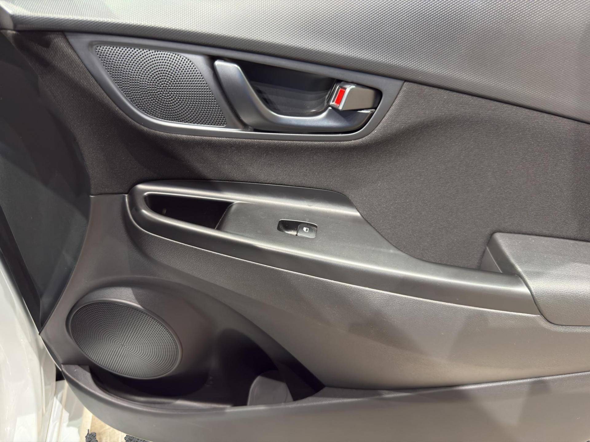 HYUNDAI Kona Kona 1.0 t-gdi 48V NLine 2wd 120cv imt usata in pronta consegna - Brandini