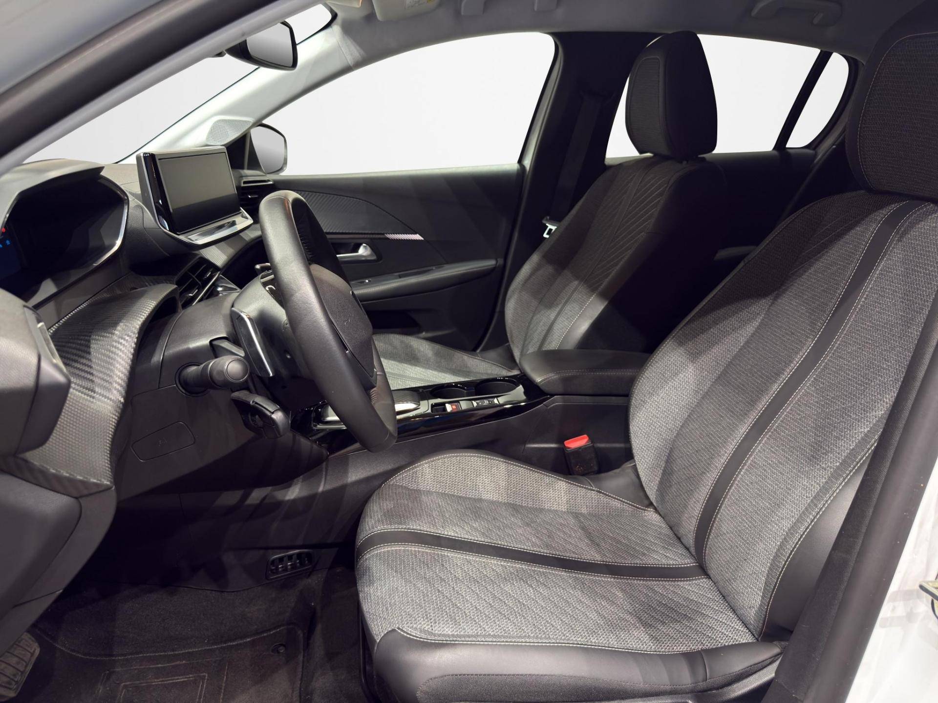 PEUGEOT 208 208 1.2 hybrid Allure 145cv e-dcs 6 usata in pronta consegna - Brandini