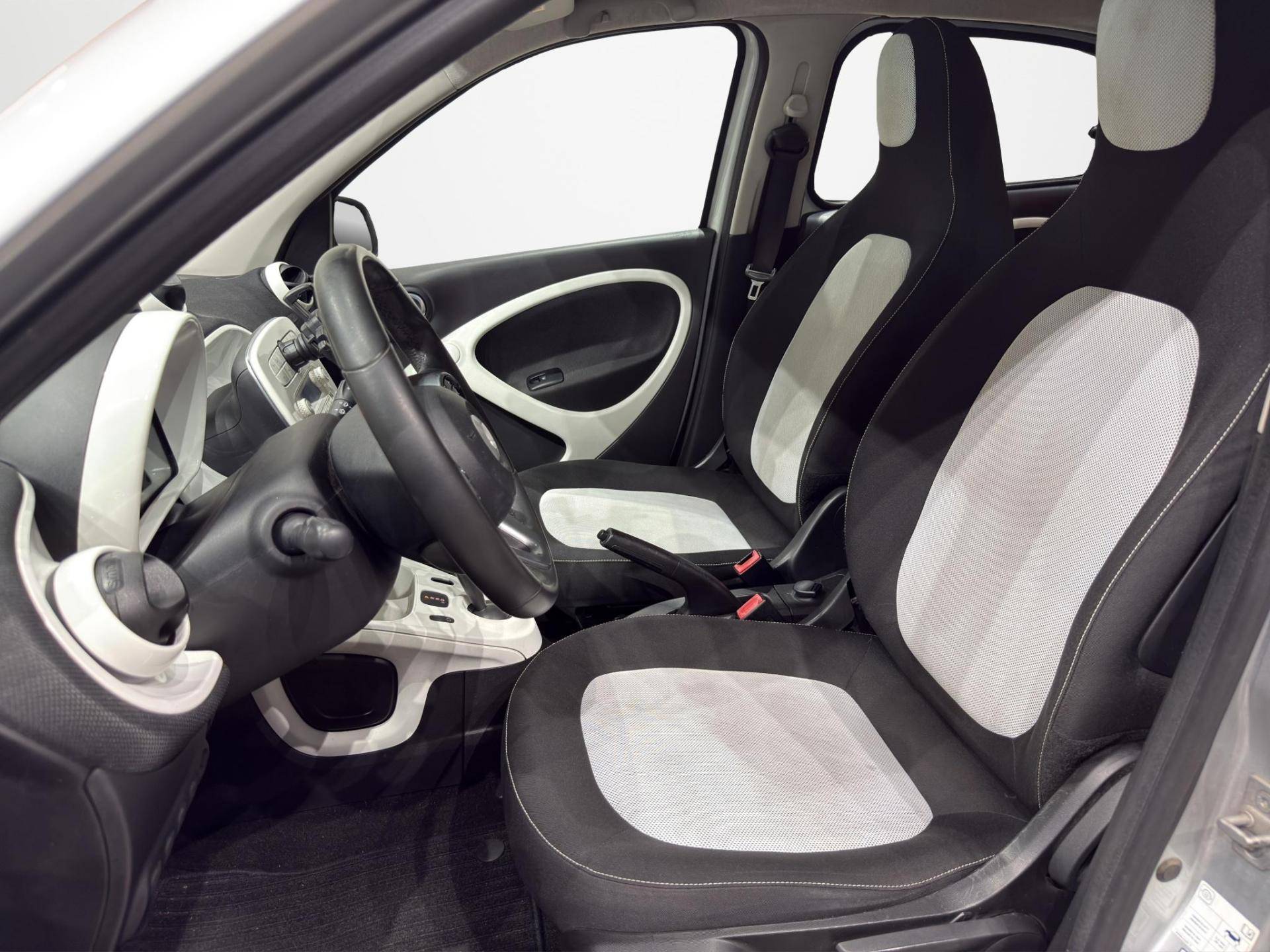Auto Venduta - SMART Forfour Forfour 1.0 Passion 71cv twinamic usata in pronta consegna - Brandini