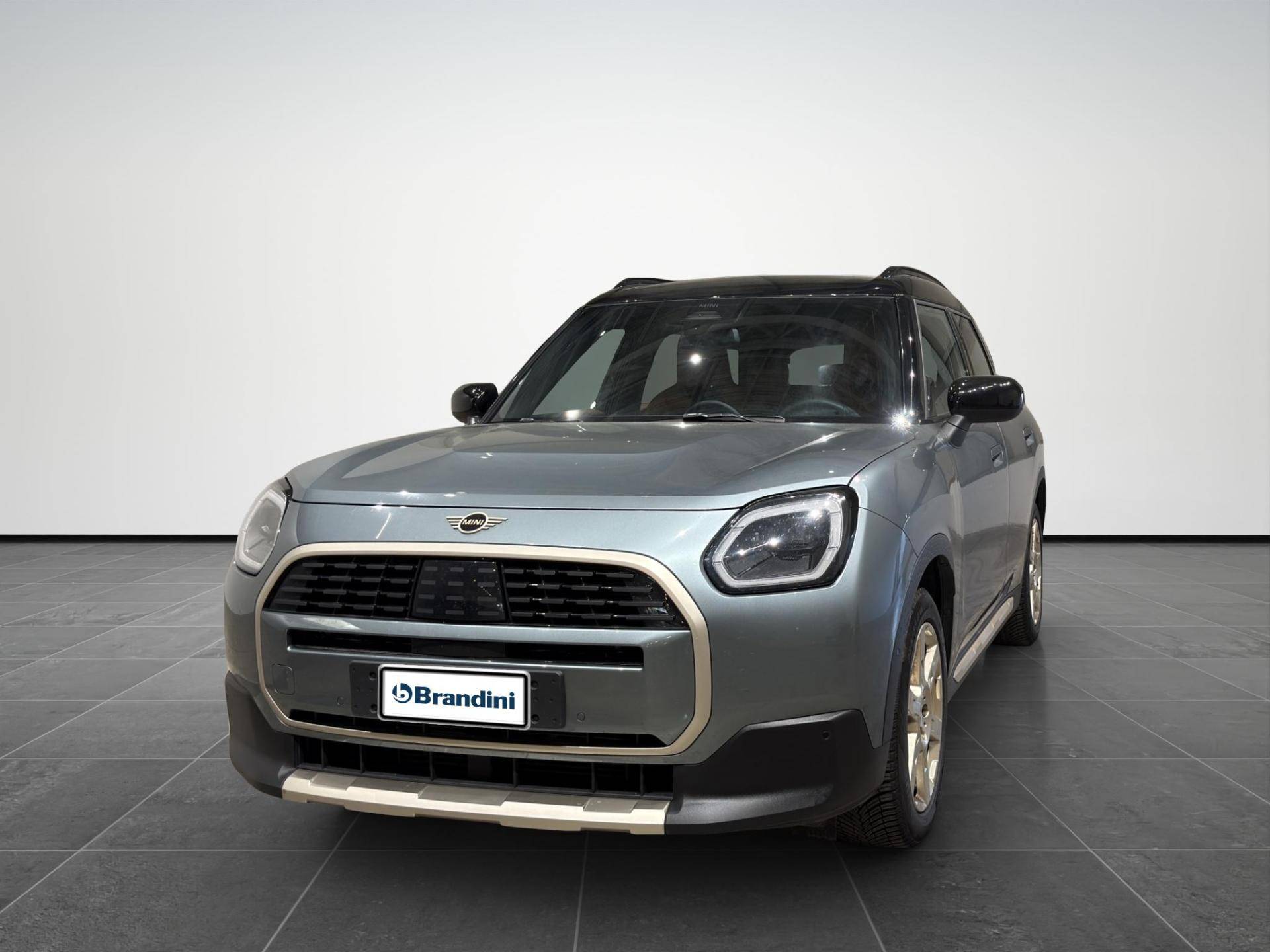 Auto Venduta - MINI Mini Countryman Mini Countryman 1.5 48V C Favoured auto usata in pronta consegna - Brandini