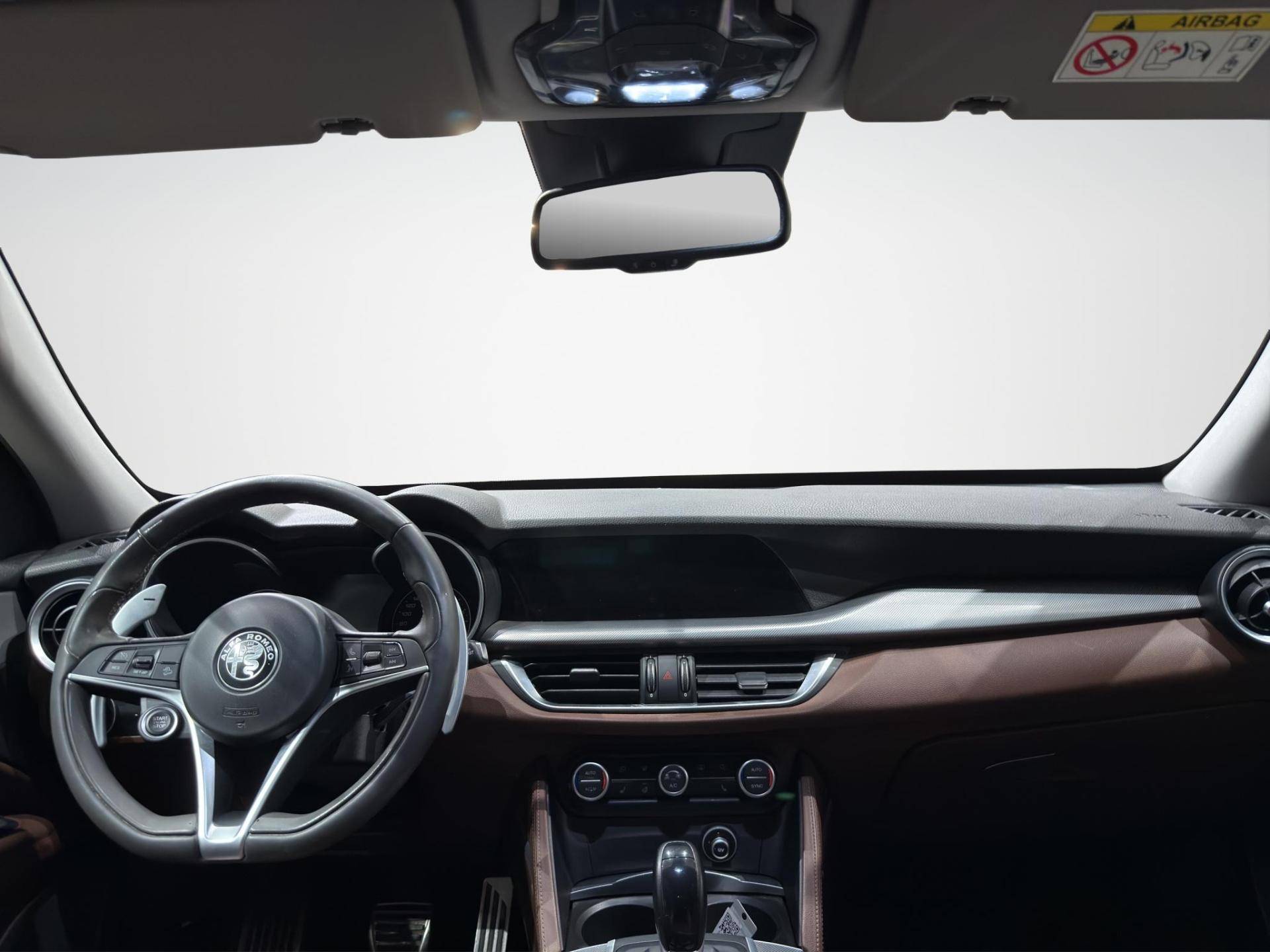 ALFA ROMEO Stelvio Stelvio 2.2 t Executive Q4 210cv auto usata in pronta consegna - Brandini
