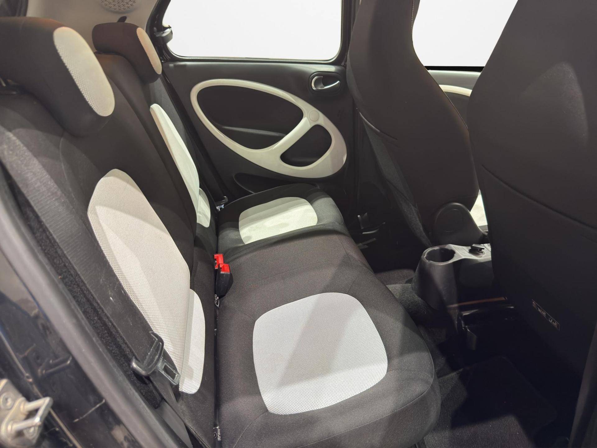 Auto Venduta - SMART Forfour Forfour 1.0 Passion 71cv usata in pronta consegna - Brandini