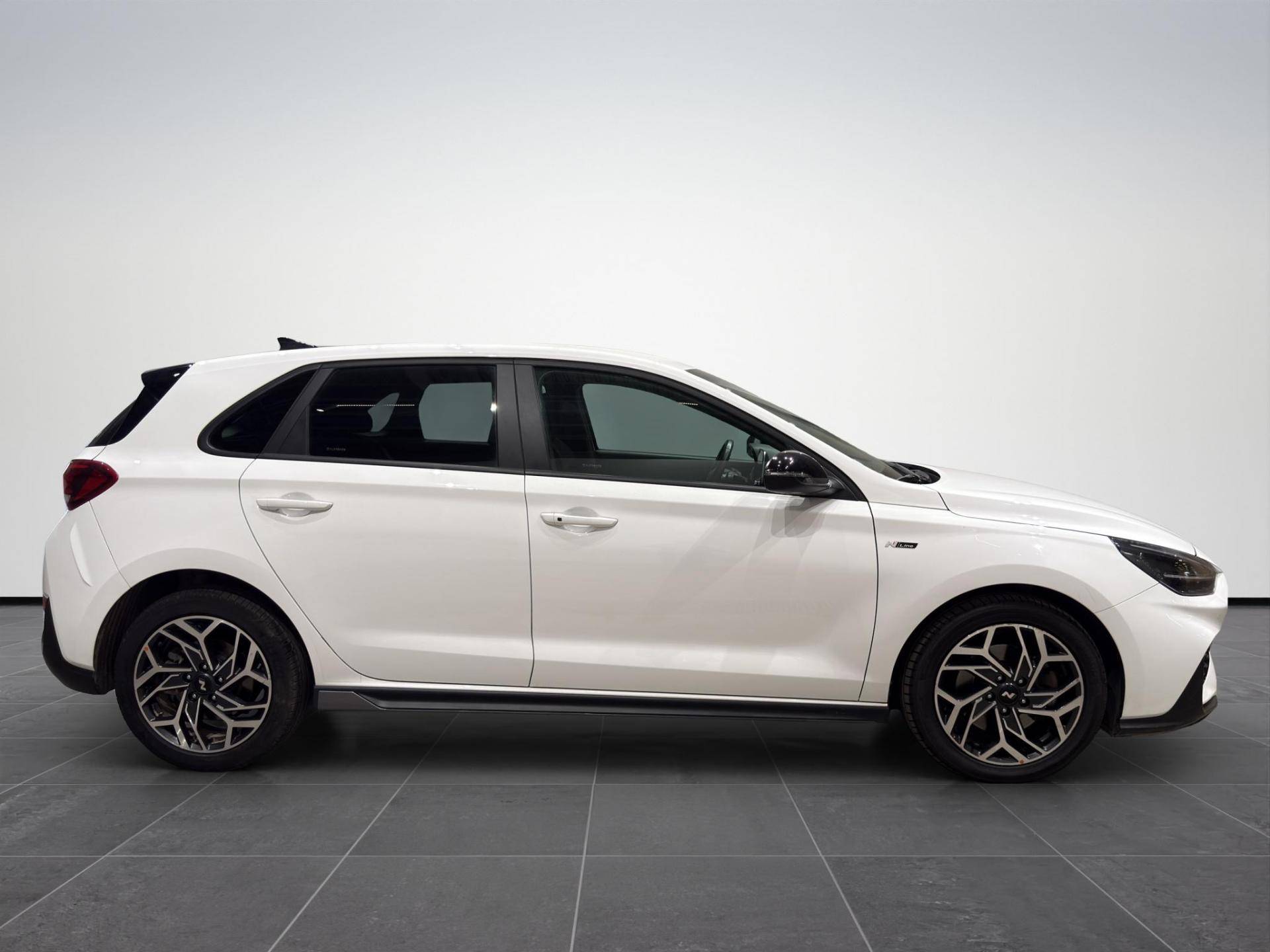 HYUNDAI i30 2024 5p i30 1.0 t-gdi 48V NLine 100cv dct usata in pronta consegna - Brandini