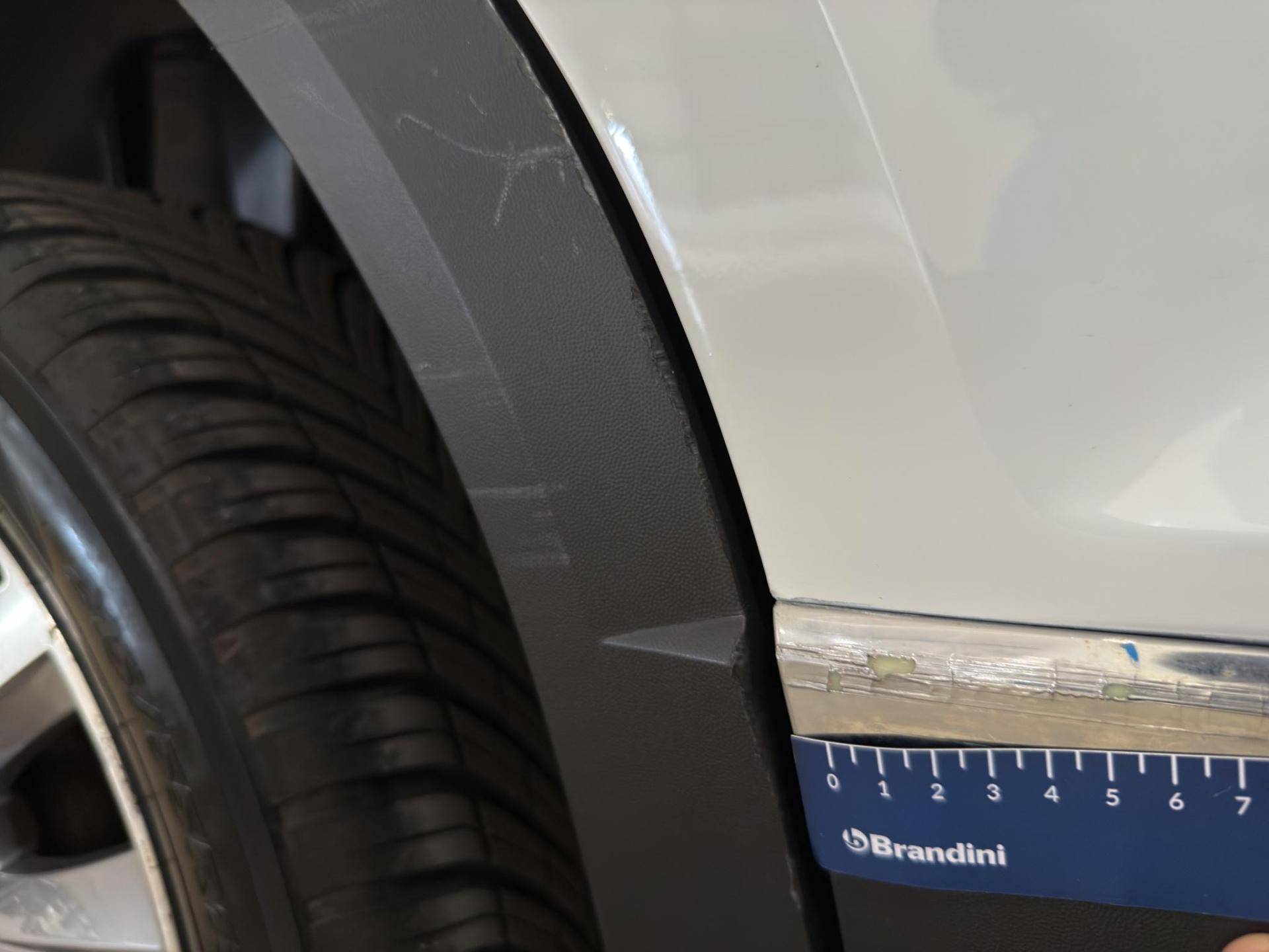 VOLKSWAGEN T-Roc T-Roc 1.0 tsi Style 115cv usata in pronta consegna - Brandini