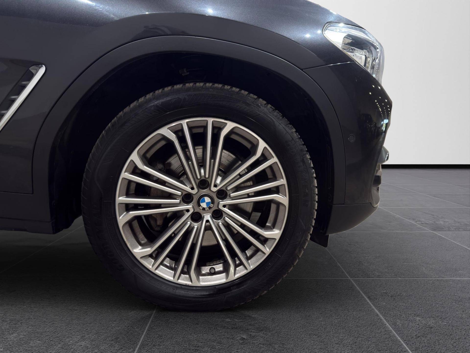 BMW X3 X3 xdrive30d mhev 48V Luxury 249cv auto usata in pronta consegna - Brandini