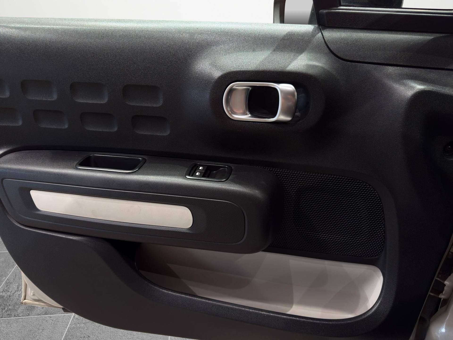 CITROEN C3 C3 1.5 bluehdi C-Series s&s 100cv 6m usata in pronta consegna - Brandini