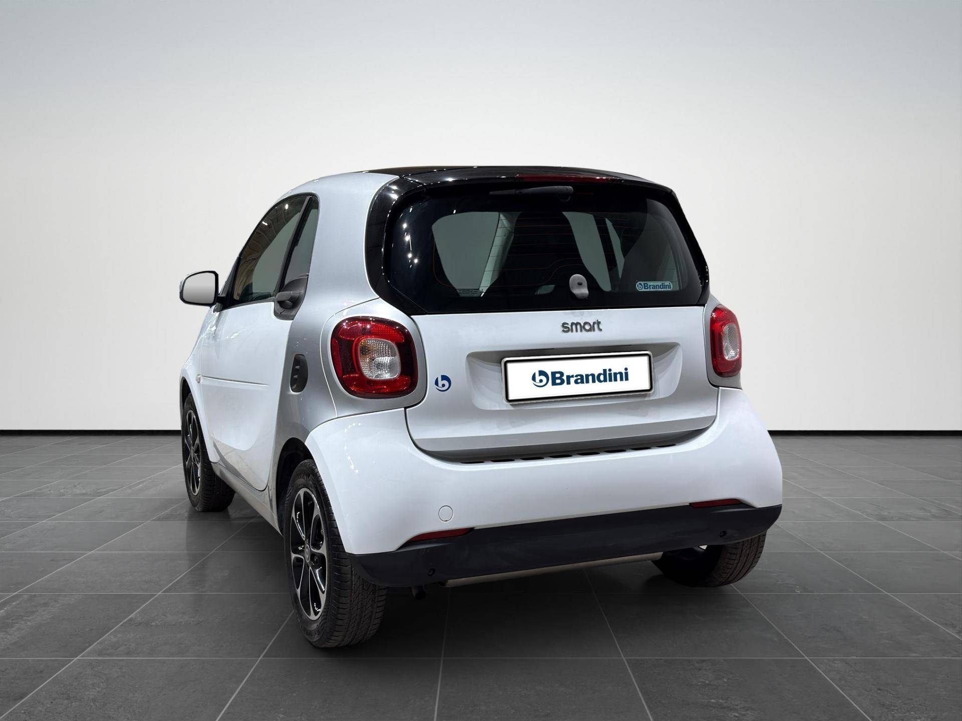 SMART Fortwo Fortwo 1.0 Passion 71cv twinamic usata in pronta consegna - Brandini