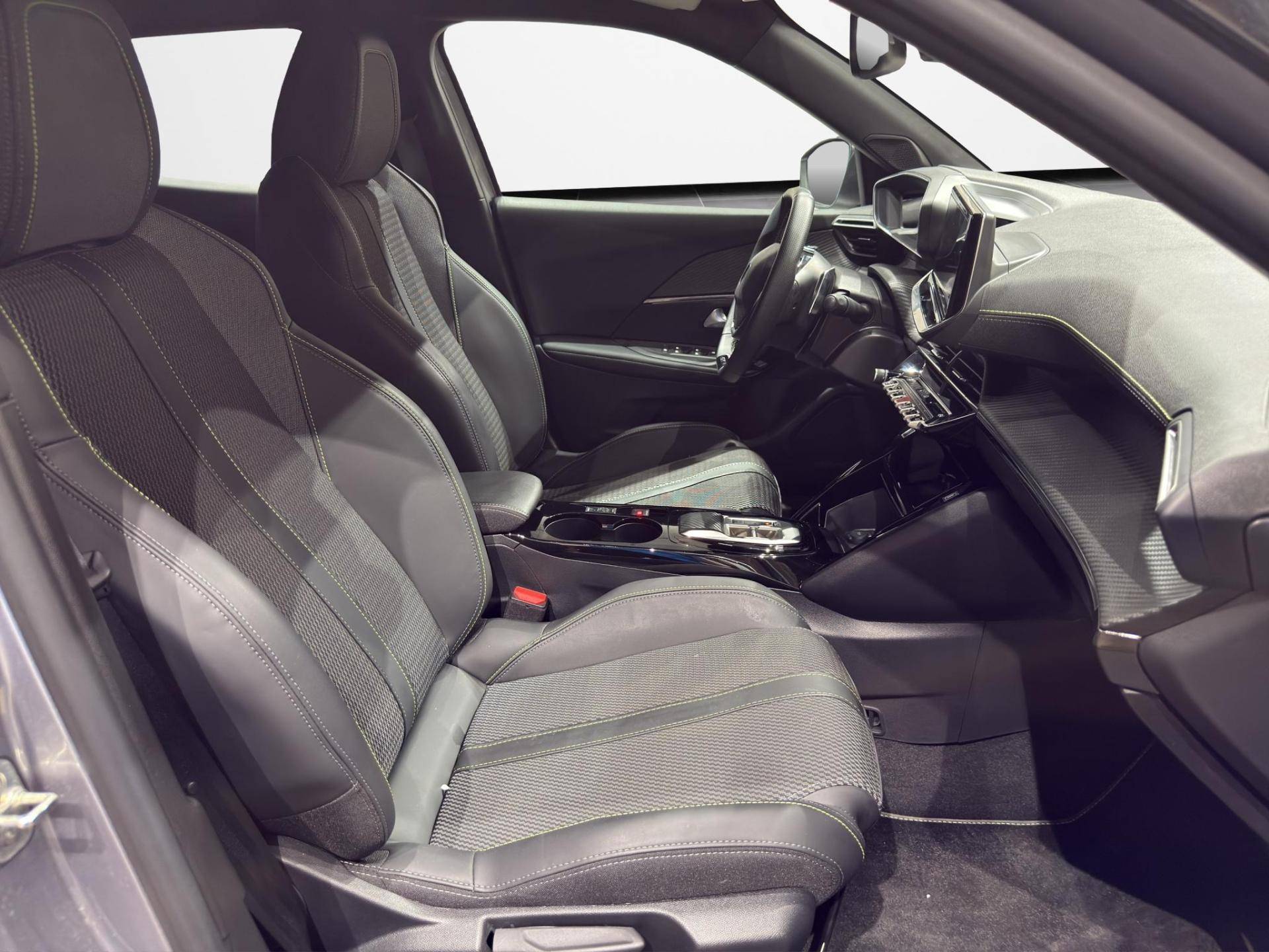 Auto Venduta - PEUGEOT 2008 2008 1.2 hybrid GT 136cv e-dcs6 usata in pronta consegna - Brandini