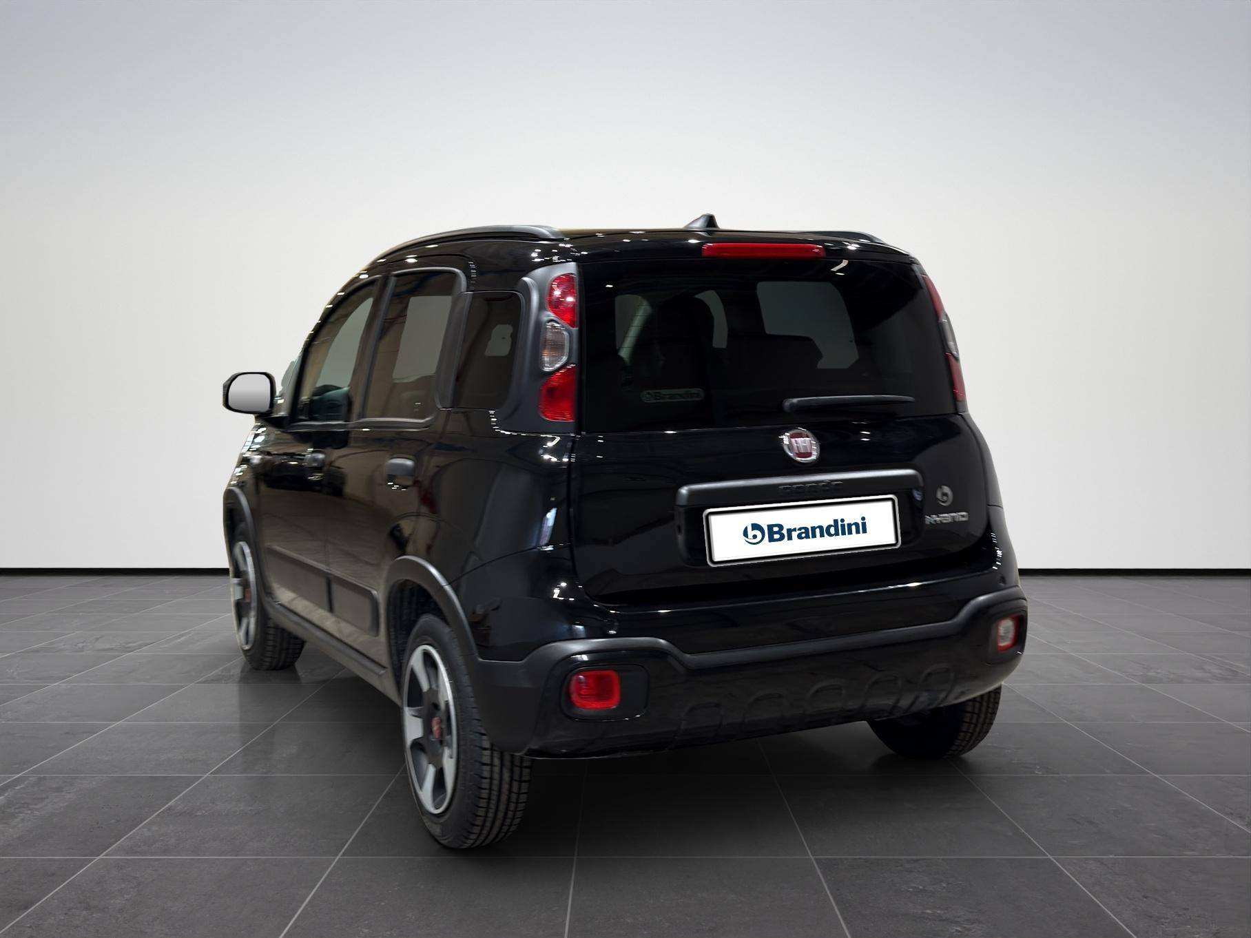 FIAT Panda Panda 1.0 firefly hybrid Cross s&s 70cv 5p.ti usata in pronta consegna - Brandini