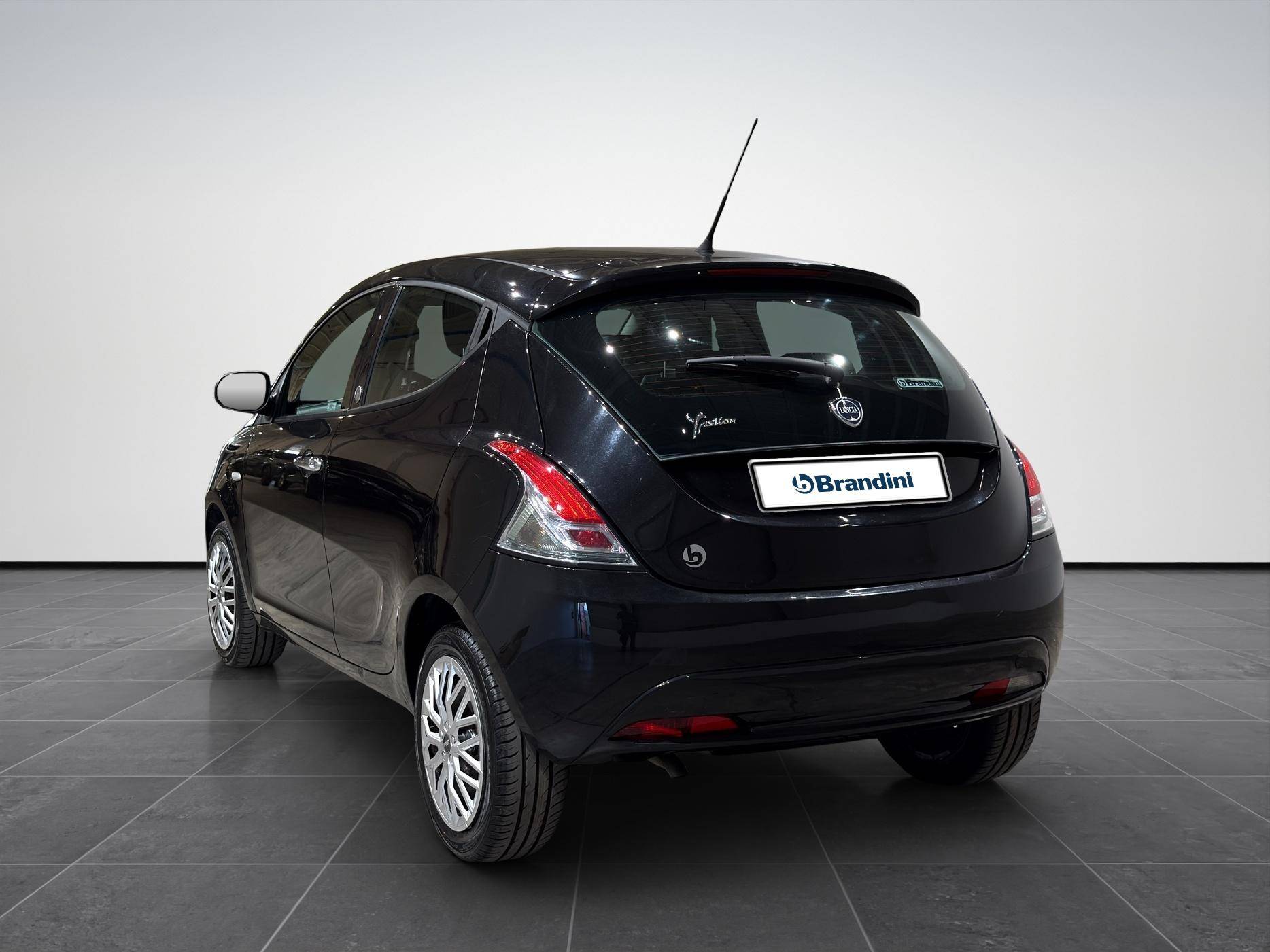 LANCIA Ypsilon Ypsilon 1.2 Silver ecochic Gpl 69cv usata in pronta consegna - Brandini