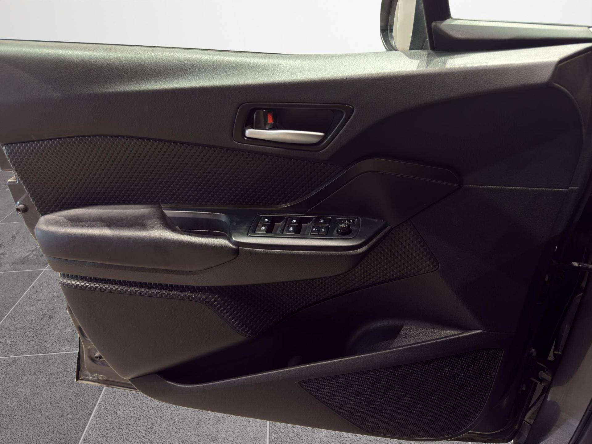 Auto Venduta - TOYOTA C-HR C-HR 1.8h Active 2wd e-cvt usata in pronta consegna - Brandini